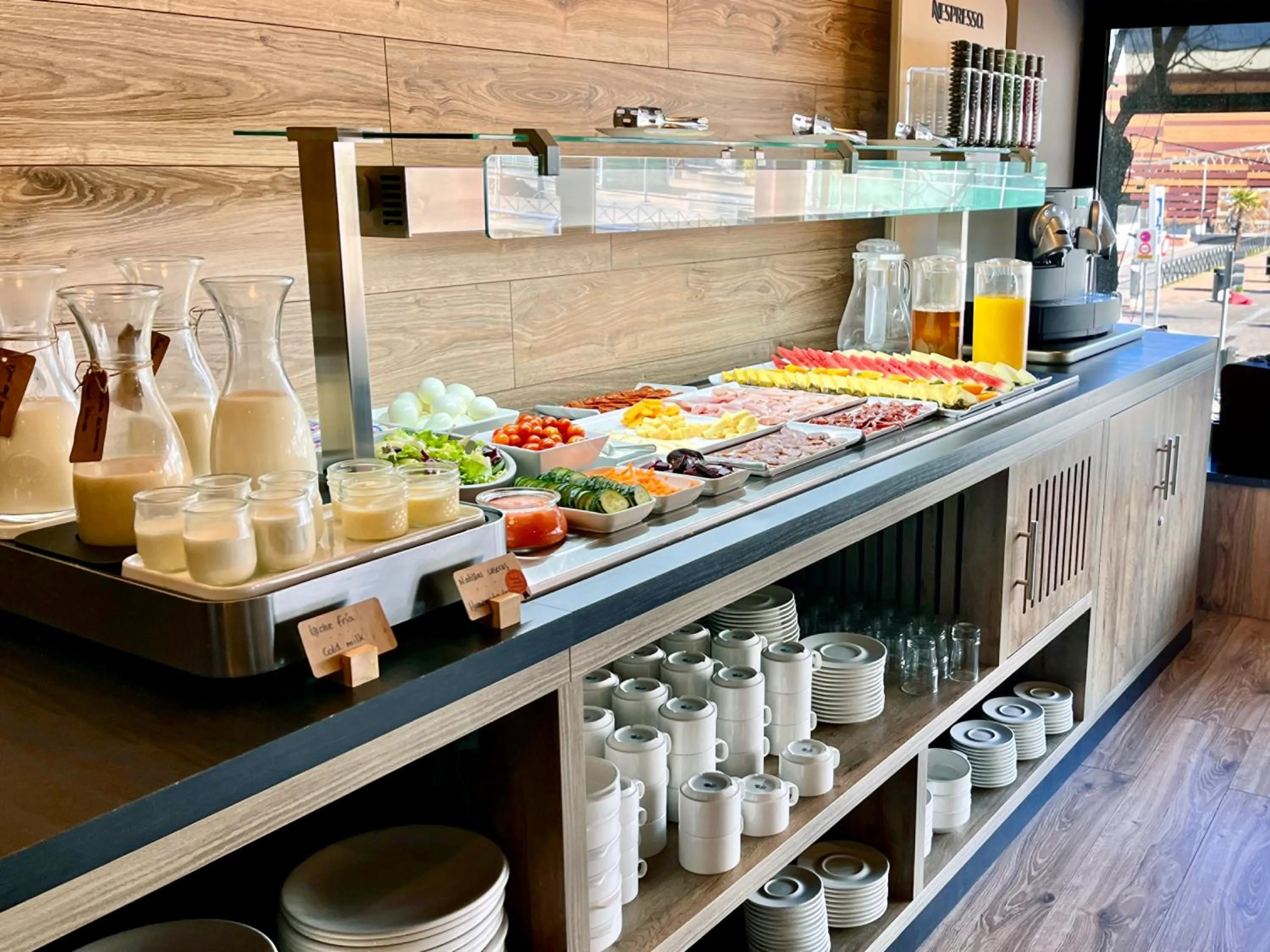 Breakfast in Hotel Acta Madfor