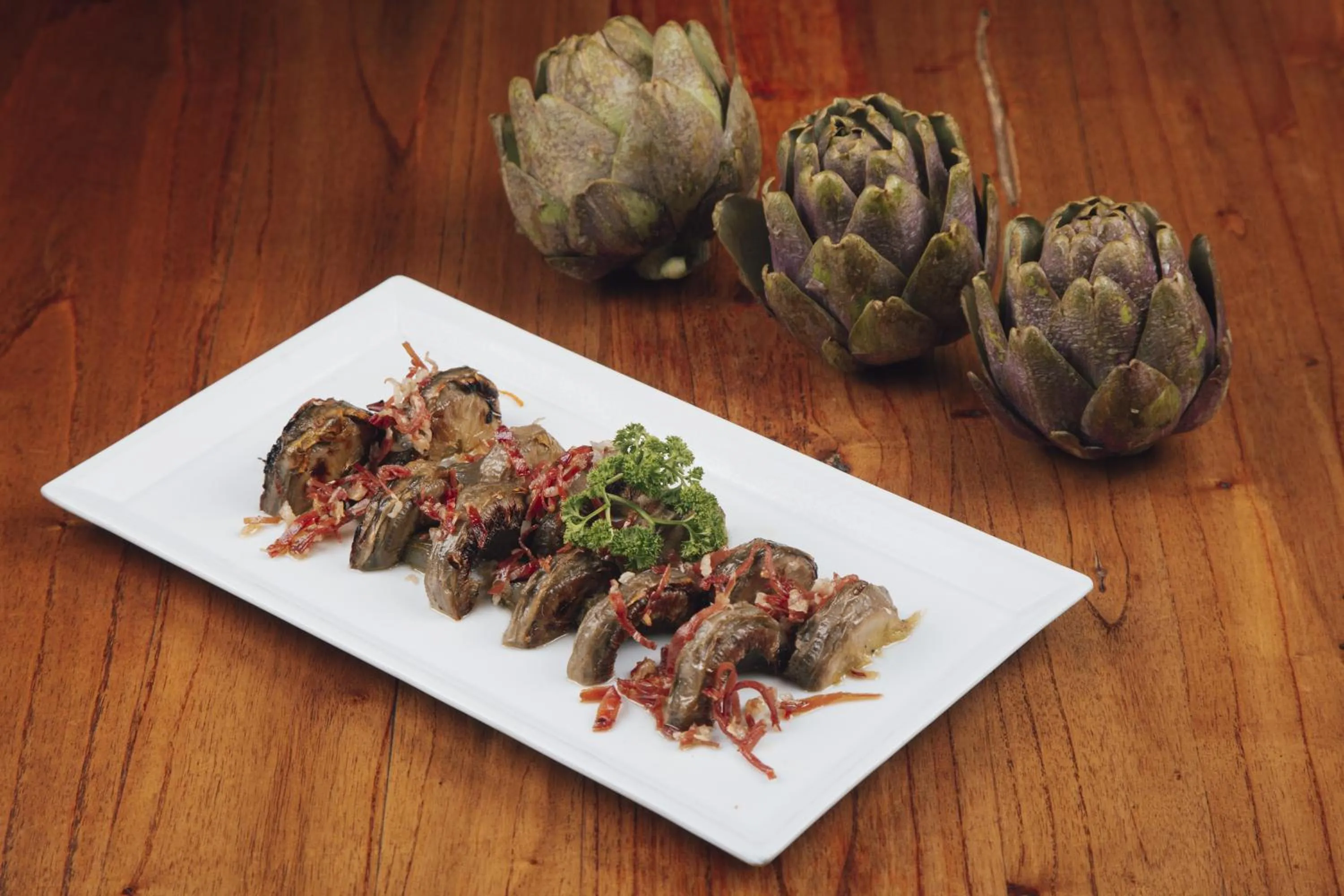 Food and drinks in Loft Osteria by Sagardi