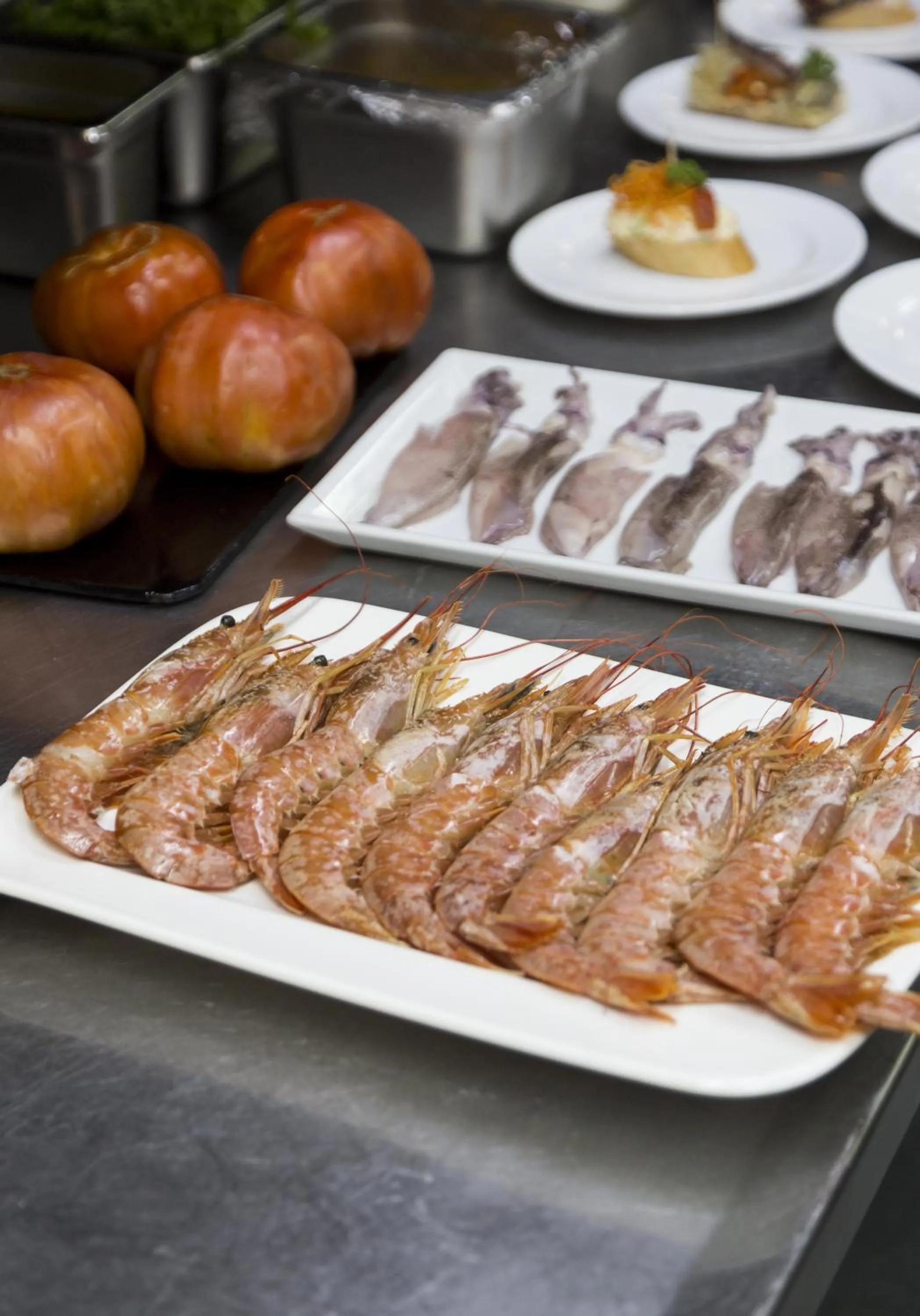 Food and drinks in Loft Osteria by Sagardi