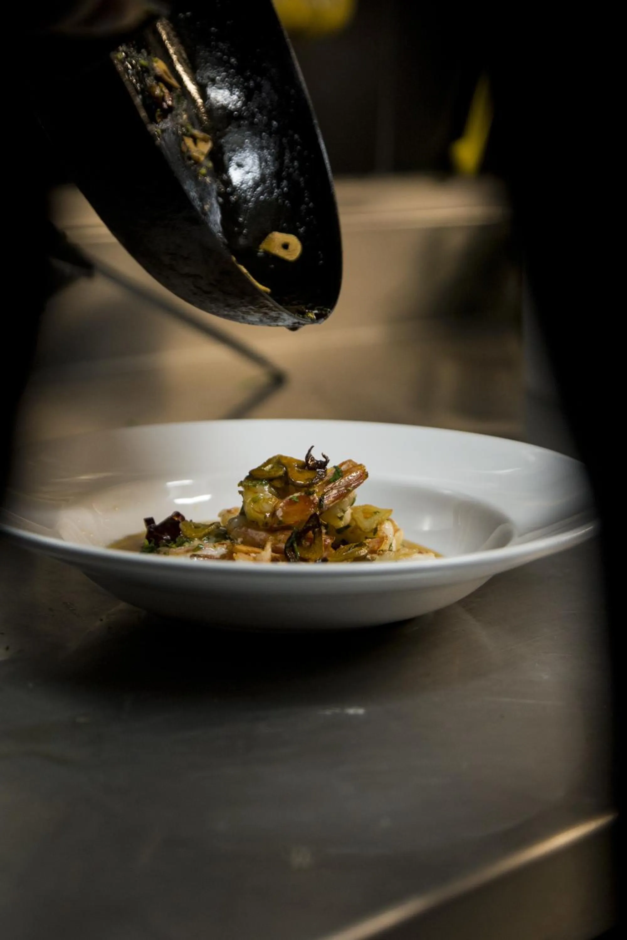 Food and drinks in Loft Osteria by Sagardi