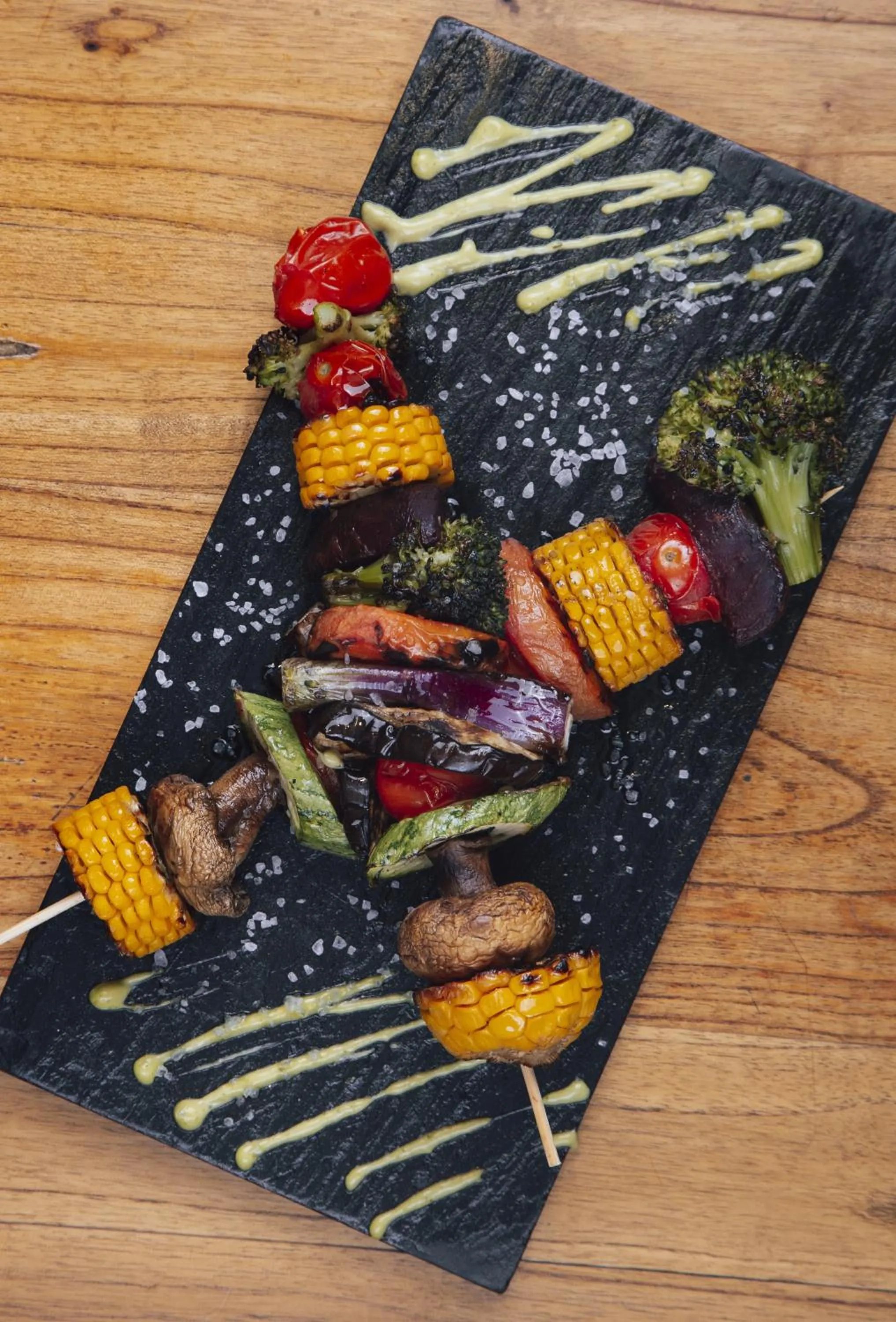 Food and drinks in Loft Osteria by Sagardi