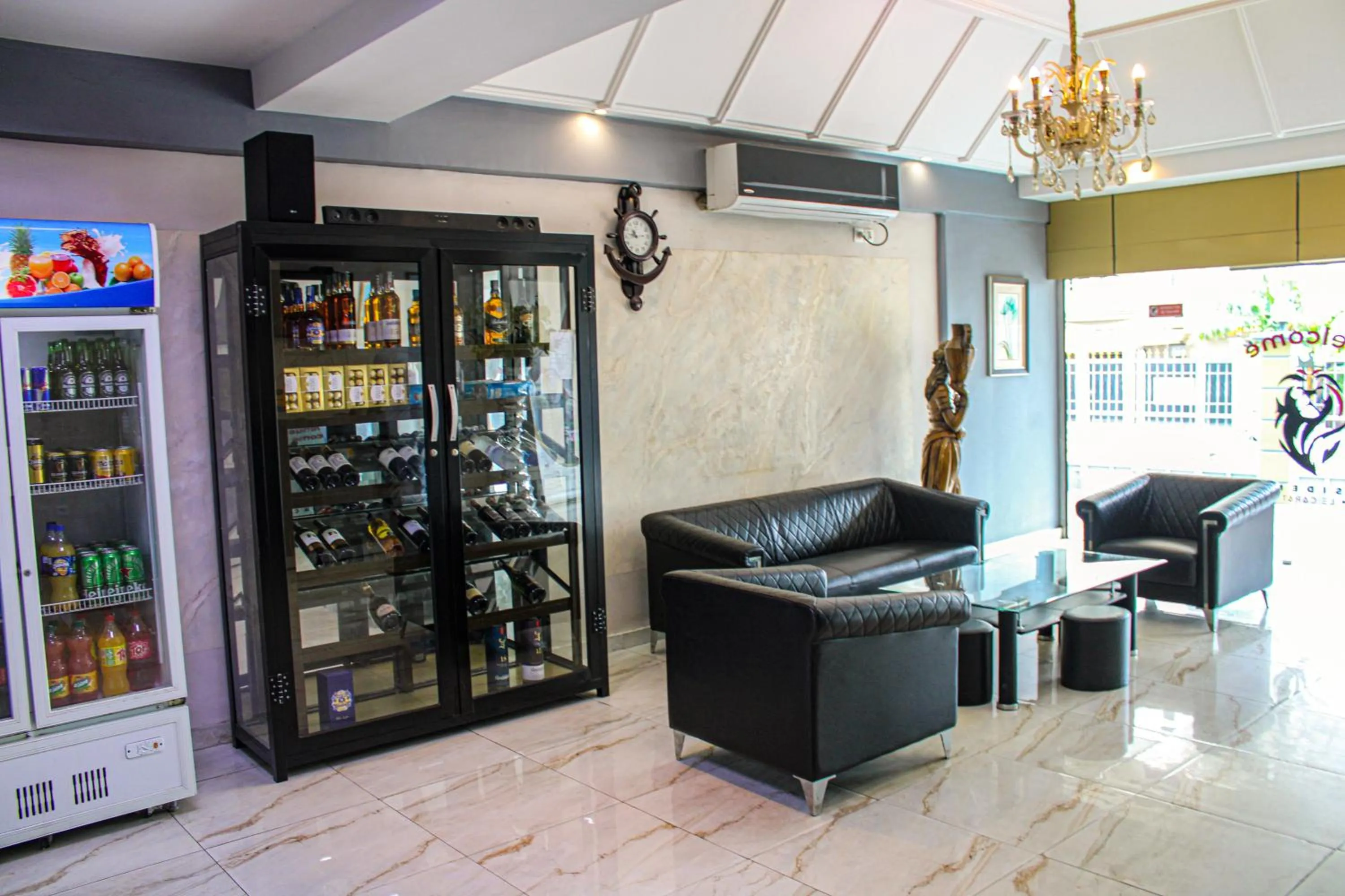 Lobby or reception in Residence Le Carat Bonapriso