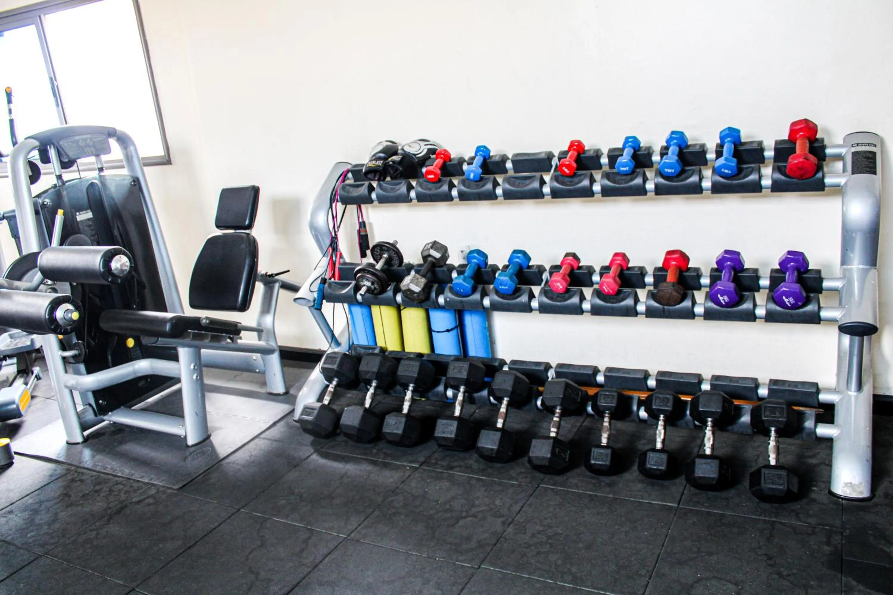 Fitness centre/facilities in Residence Le Carat Bonapriso