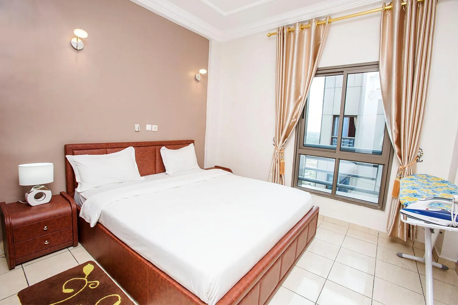 Bed in Residence Le Carat Bonapriso