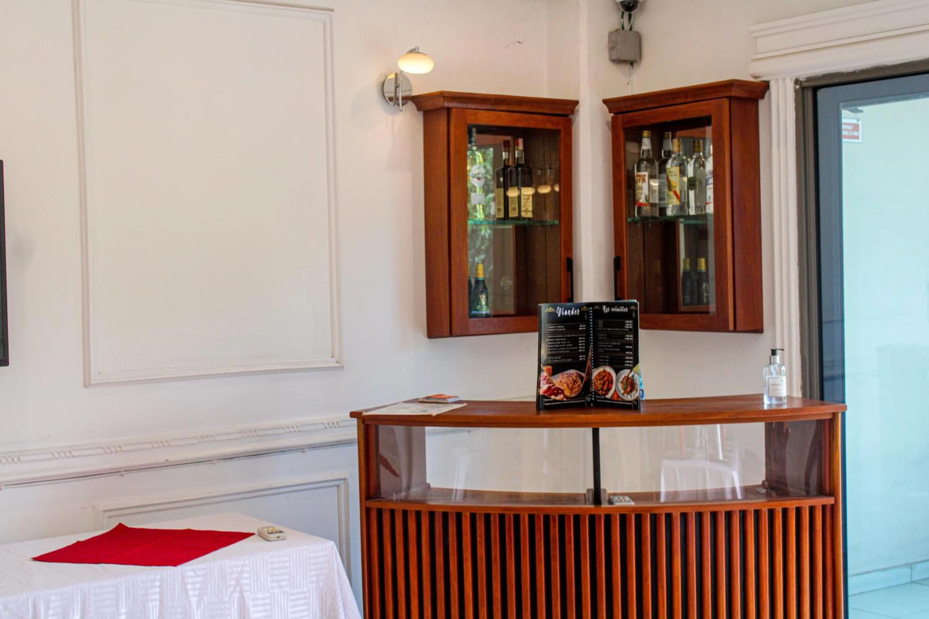 Restaurant/places to eat in Residence Le Carat Bonapriso