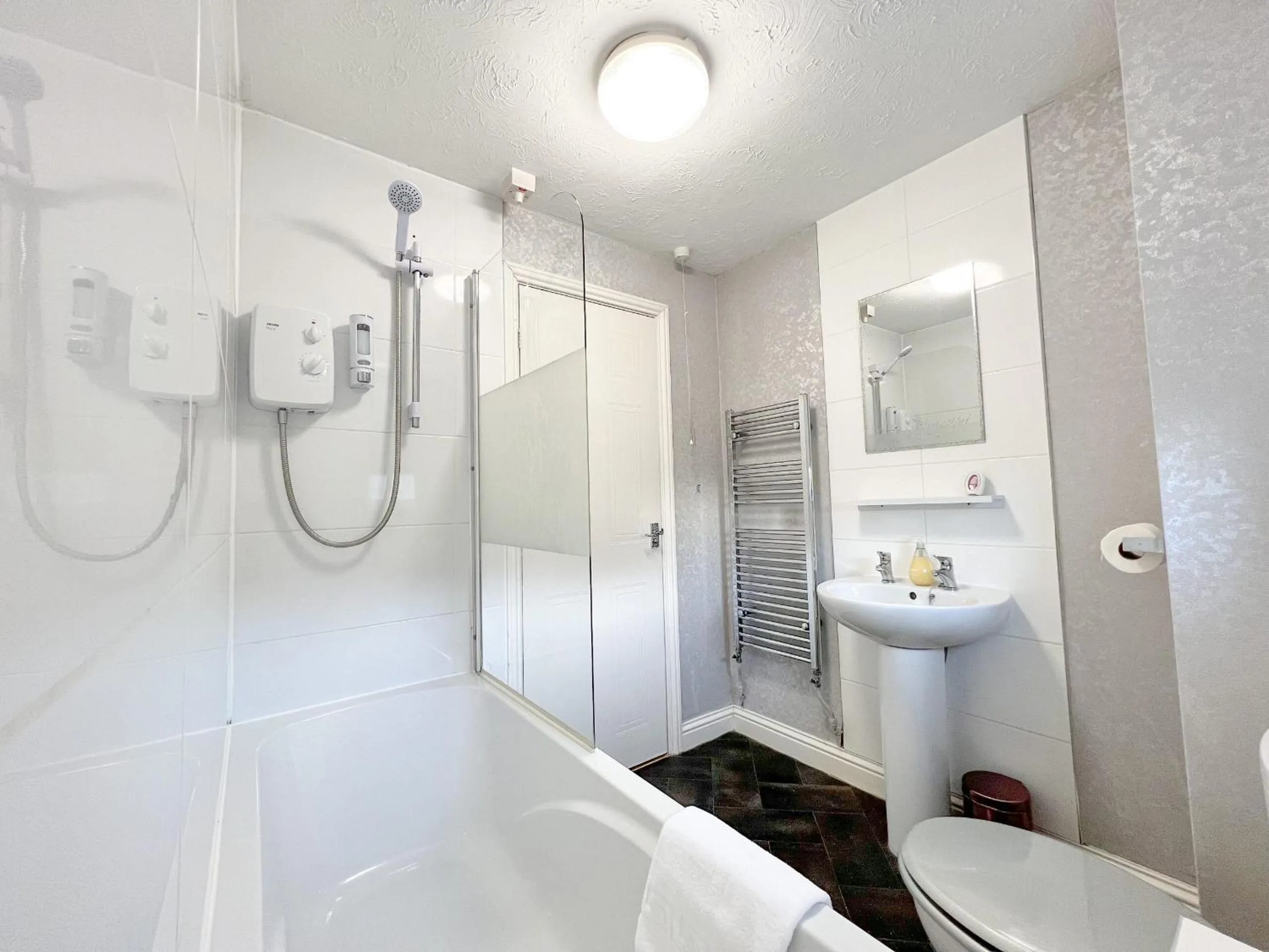 Bathroom in Taylor Close
