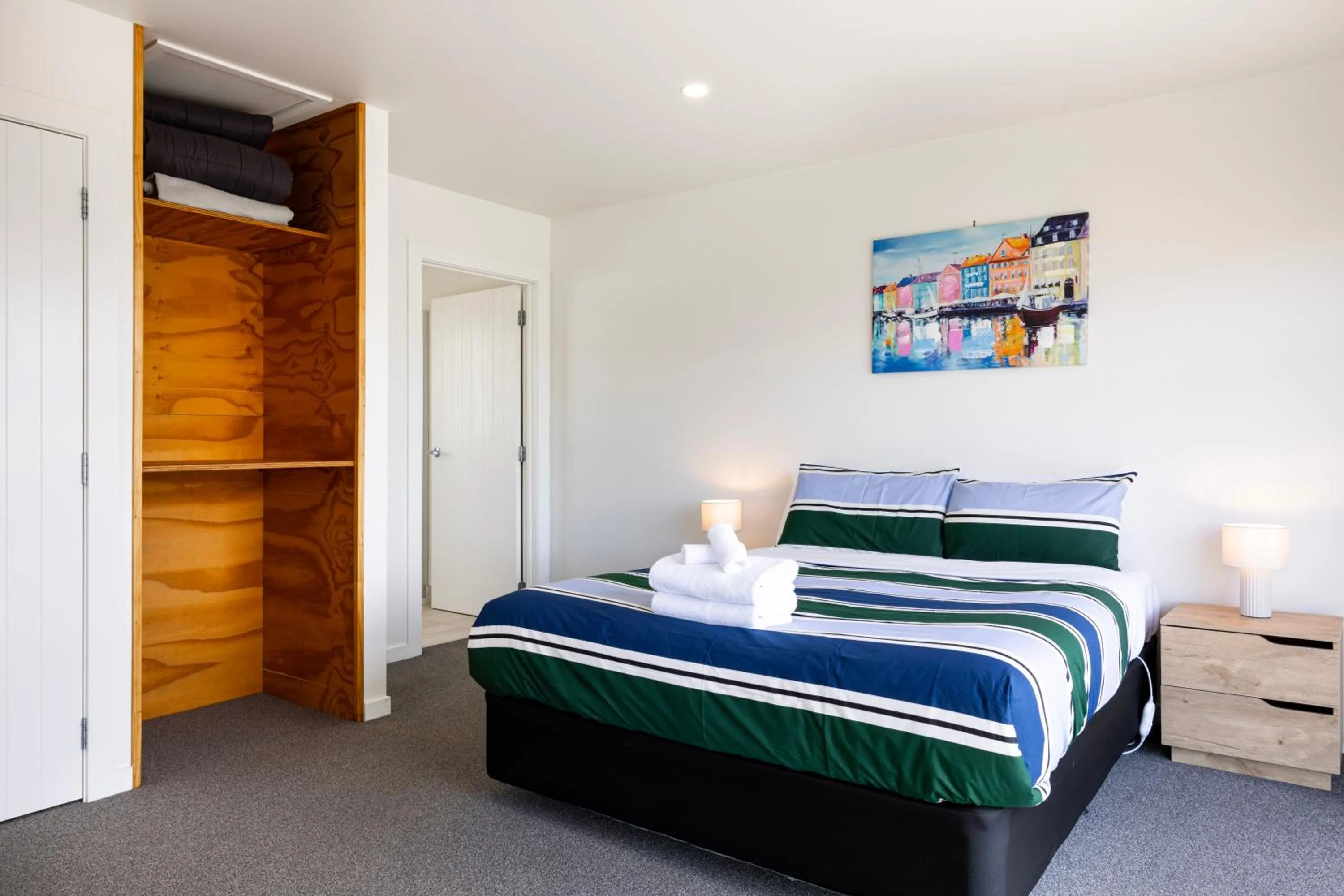 Bed in Alpine View Apartment 1 - Tekapo