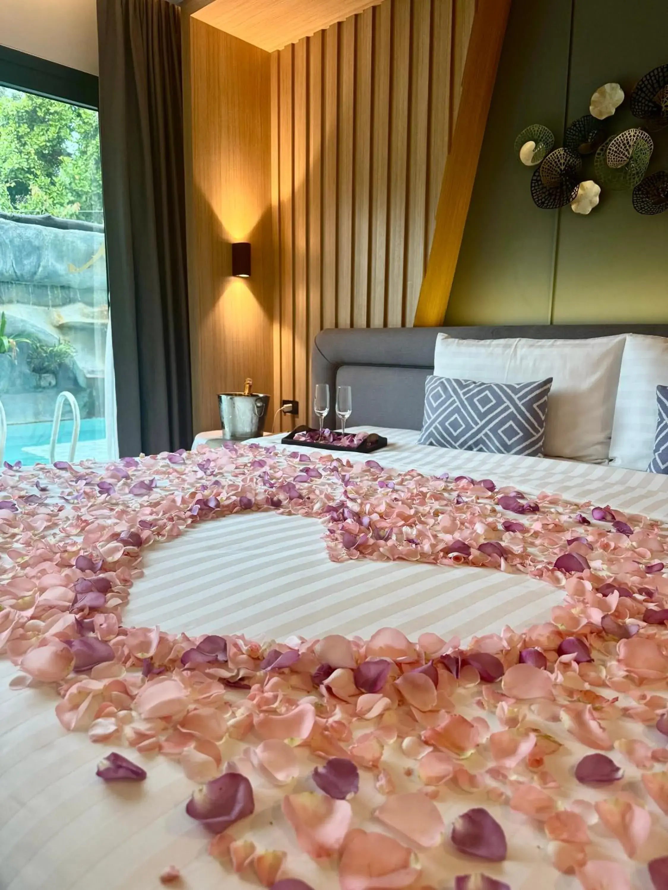 Bed in Baan Taranya Koh Yao Yai Resort Bed in Baan Taranya Koh Yao Yai Resort