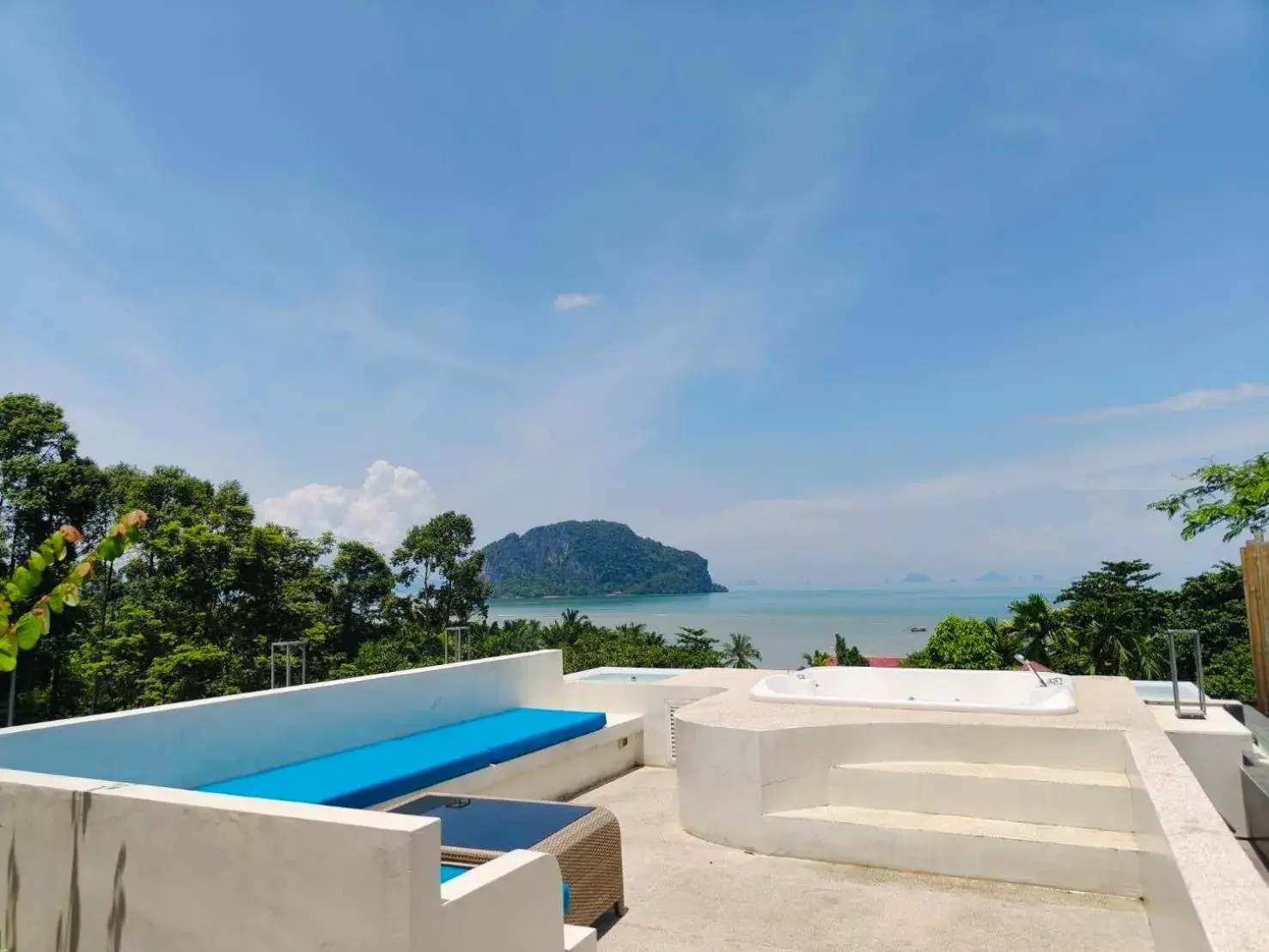 Penthouse With Jacuzzi in Baan Taranya Koh Yao Yai Resort Penthouse With Jacuzzi in Baan Taranya Koh Yao Yai Resort