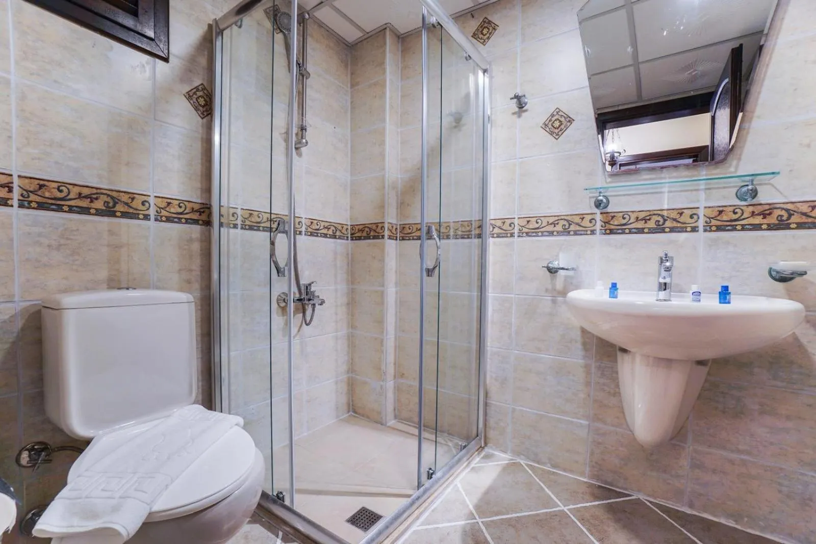 Toilet in Mira Suites