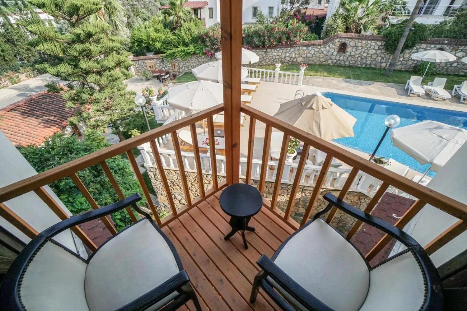 Balcony/Terrace in Mira Suites