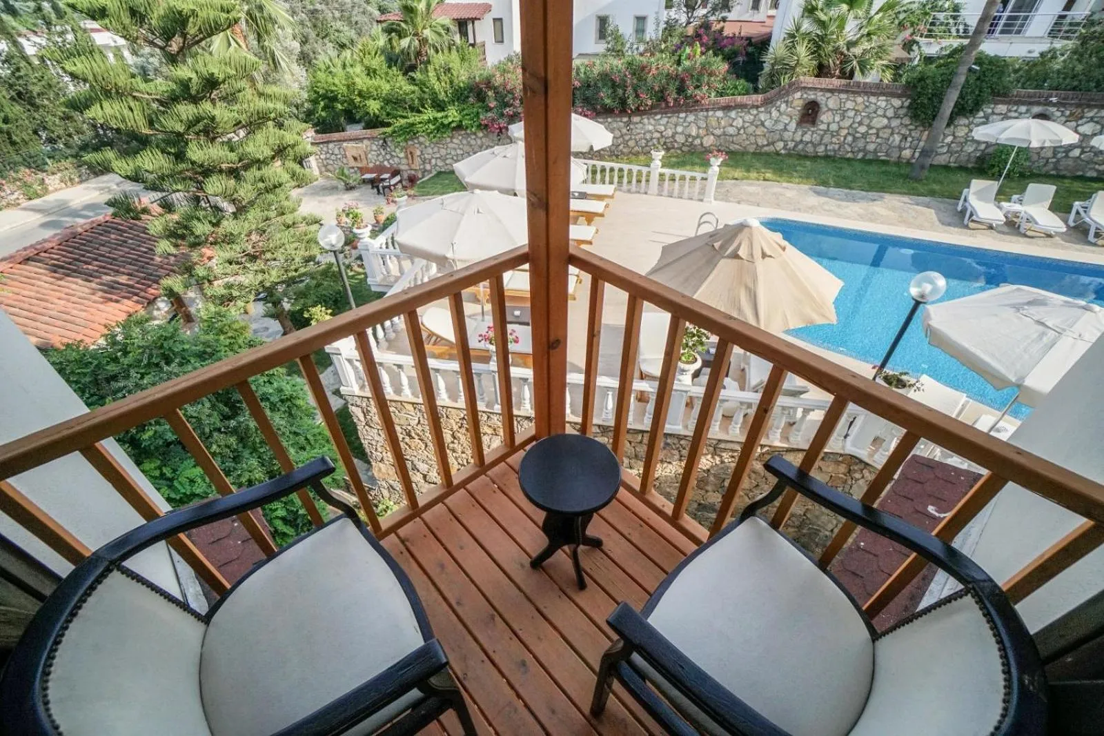 Balcony/Terrace in Mira Suites