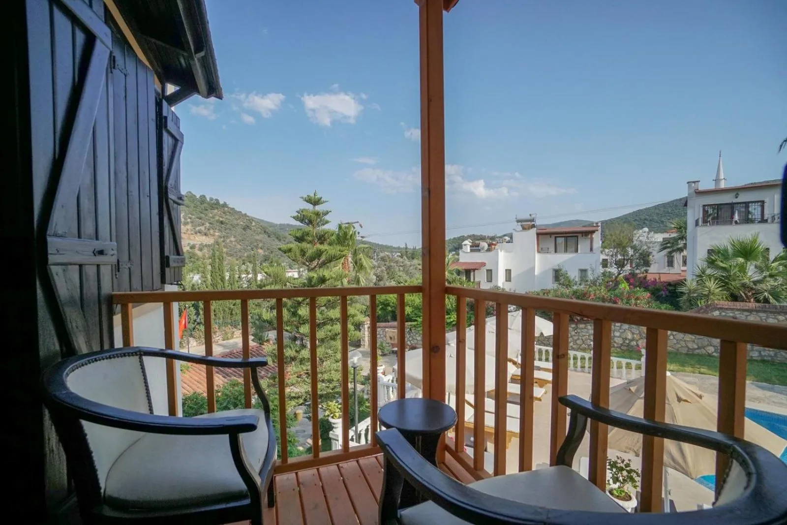 Balcony/Terrace in Mira Suites