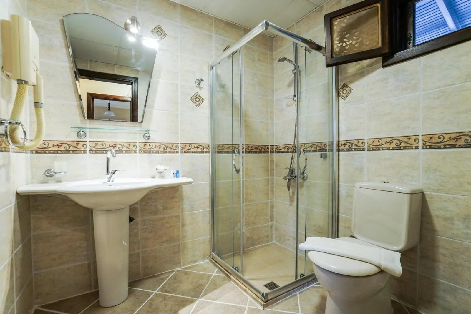 Shower in Mira Suites