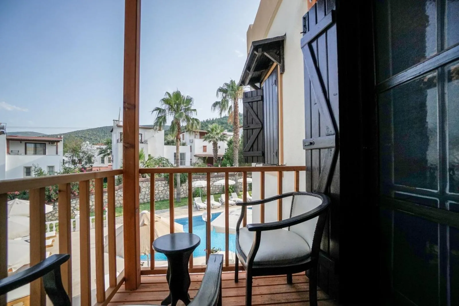 Balcony/Terrace in Mira Suites
