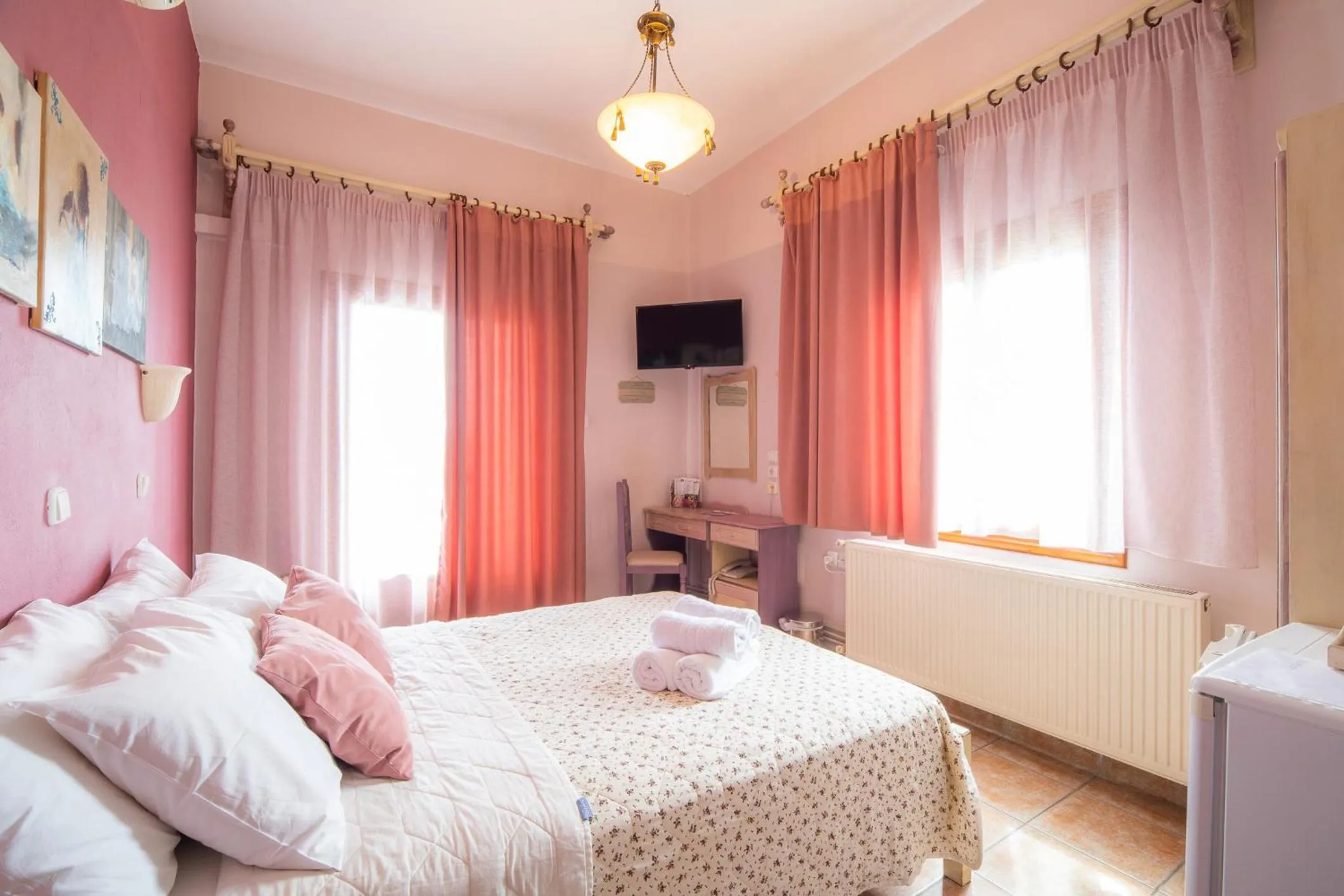 Photo of the whole room, Bed in Seralis Pelion
