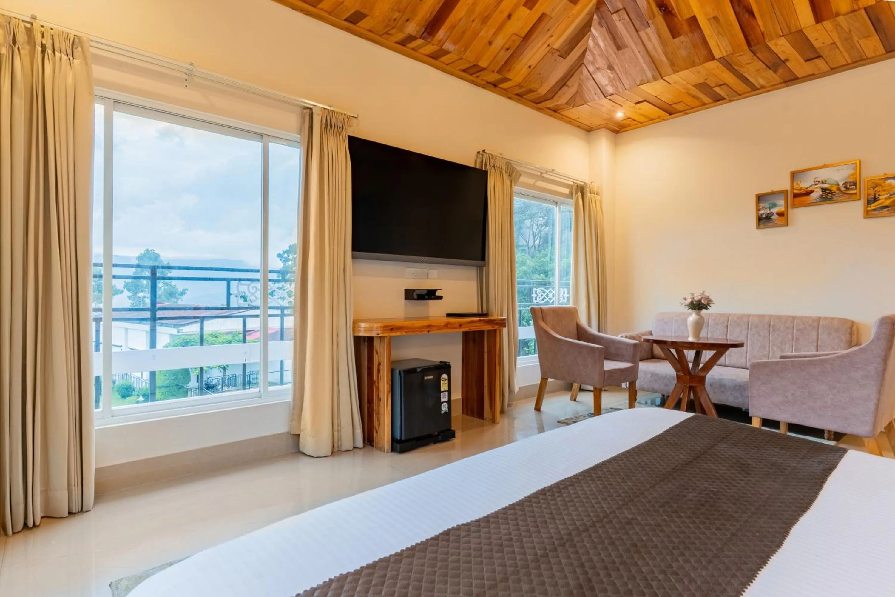 Bed in La Nicholas Lake View by Summit Hotels