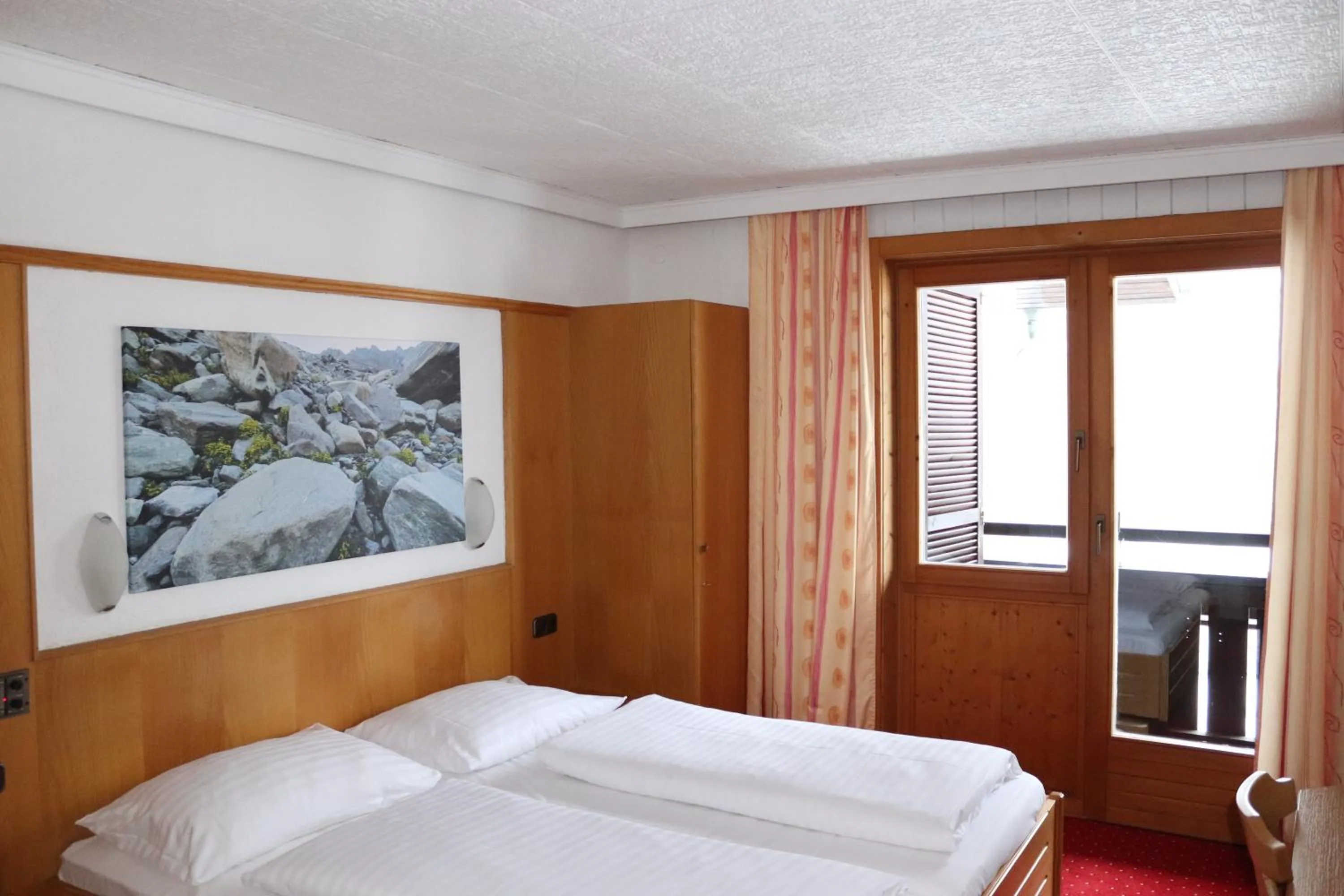 Photo of the whole room, Bed in Hotel Rupertihaus