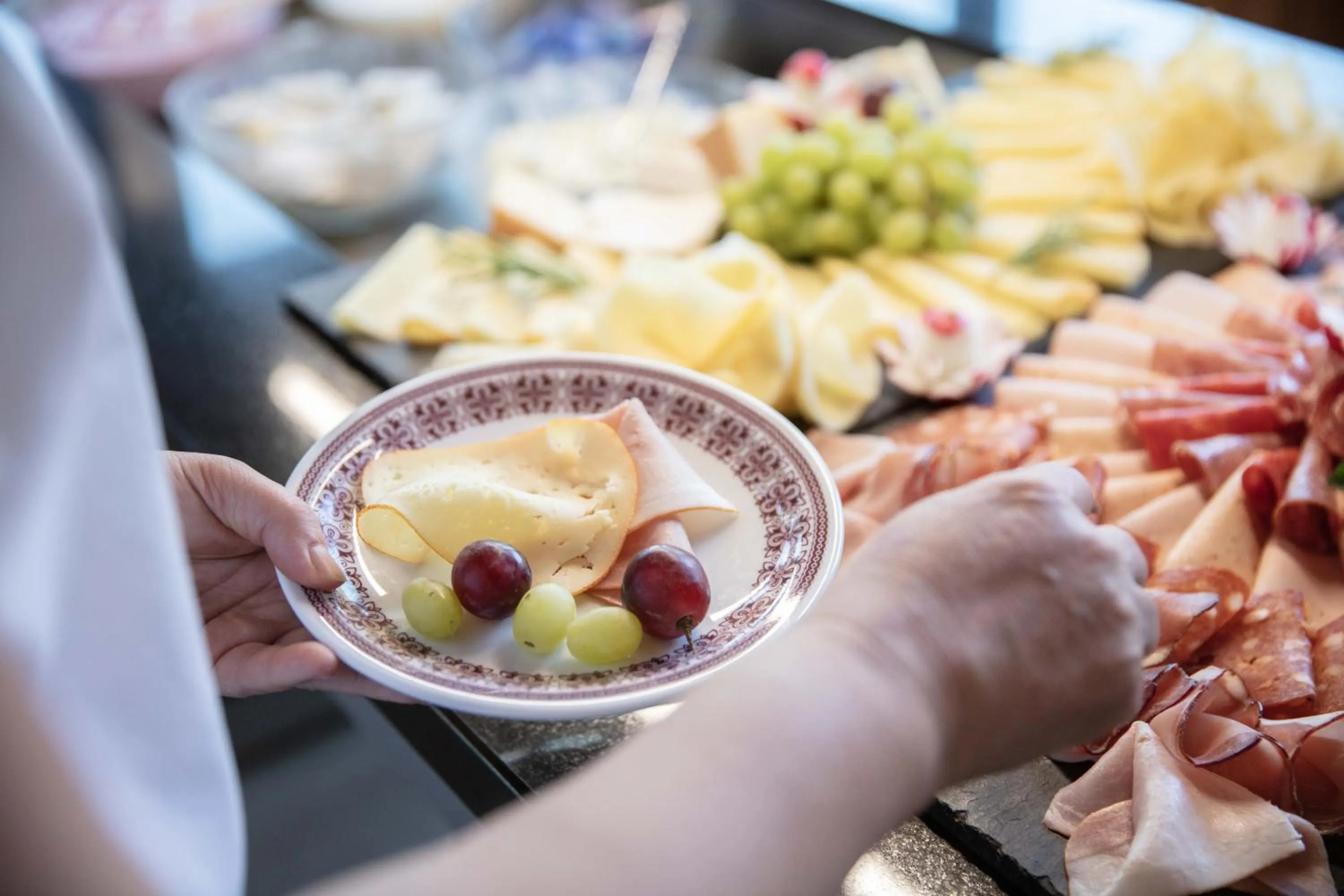 Buffet breakfast in Hotel Rotlechhof