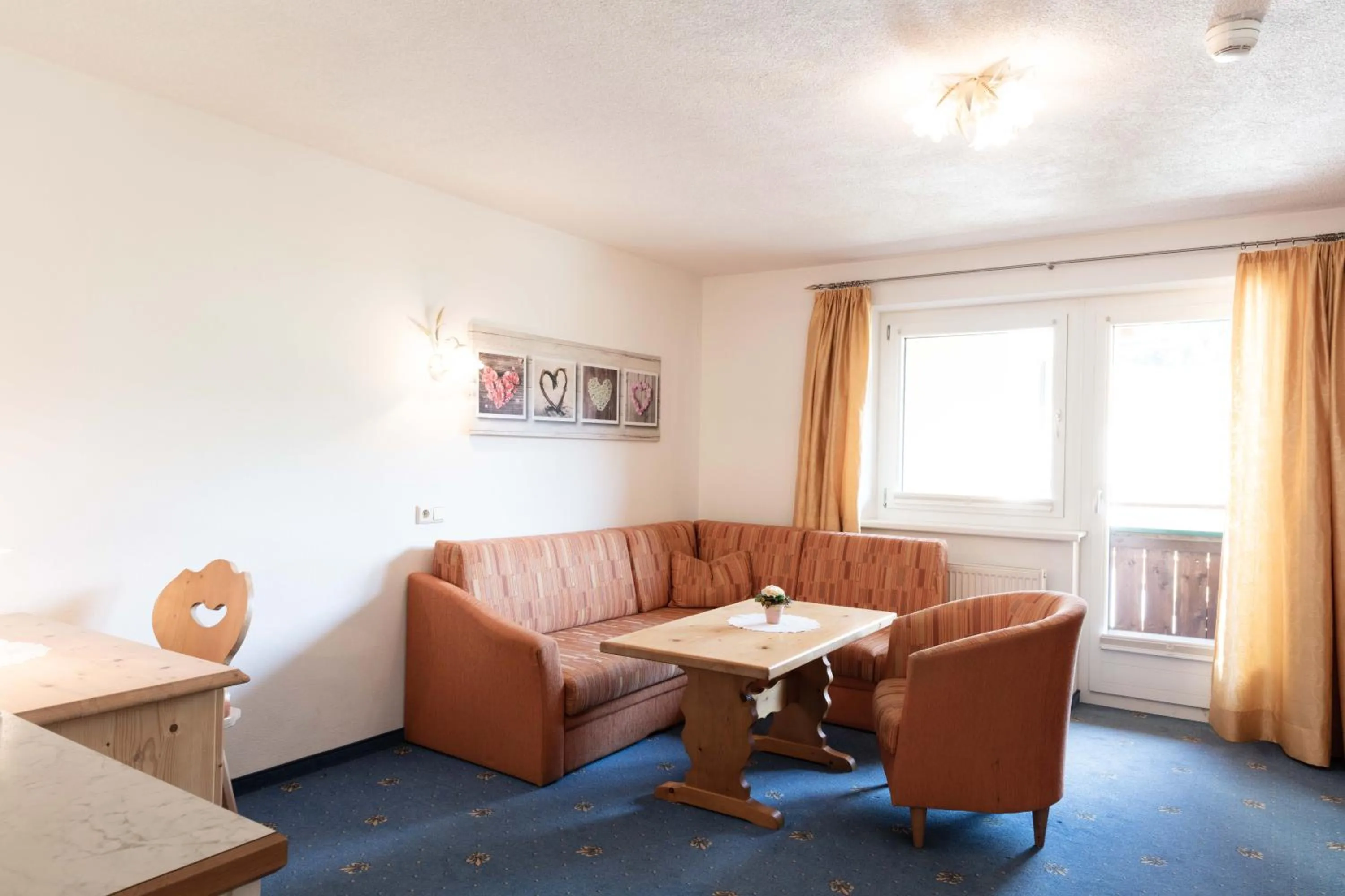 Seating area in Hotel Rotlechhof