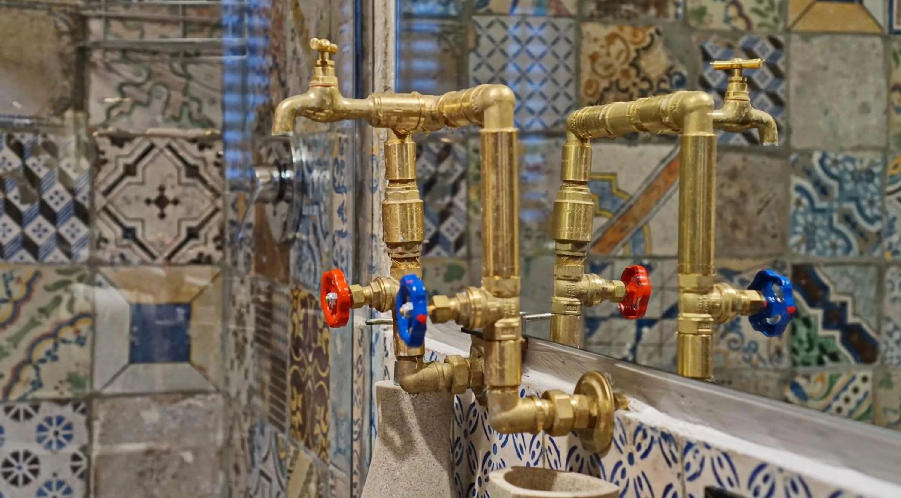 Bathroom in Porta di Castro Hotel & Pool