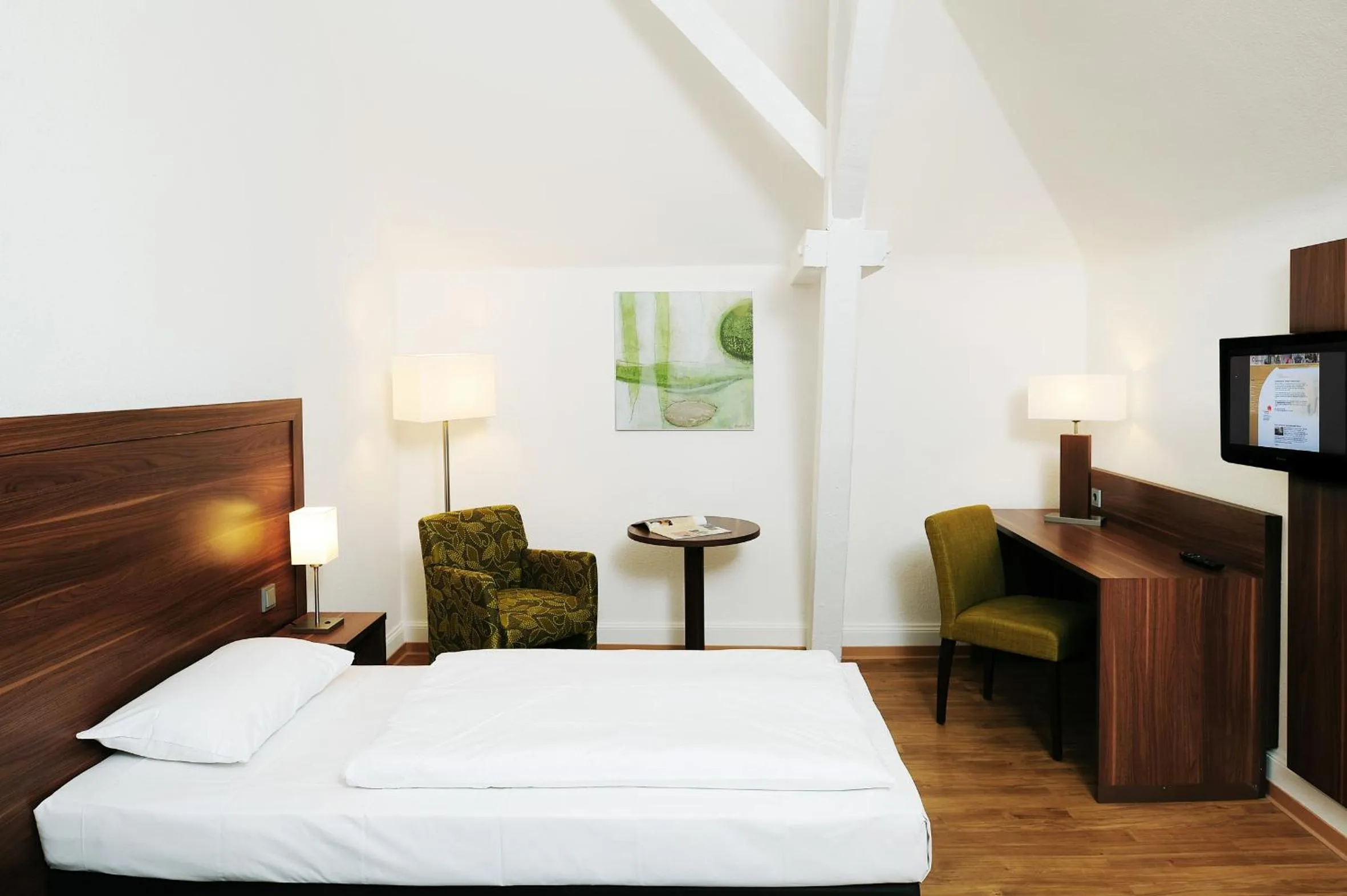 Photo of the whole room, Bed in Bildungshaus St. Bernhard - Wohnen und Tagen