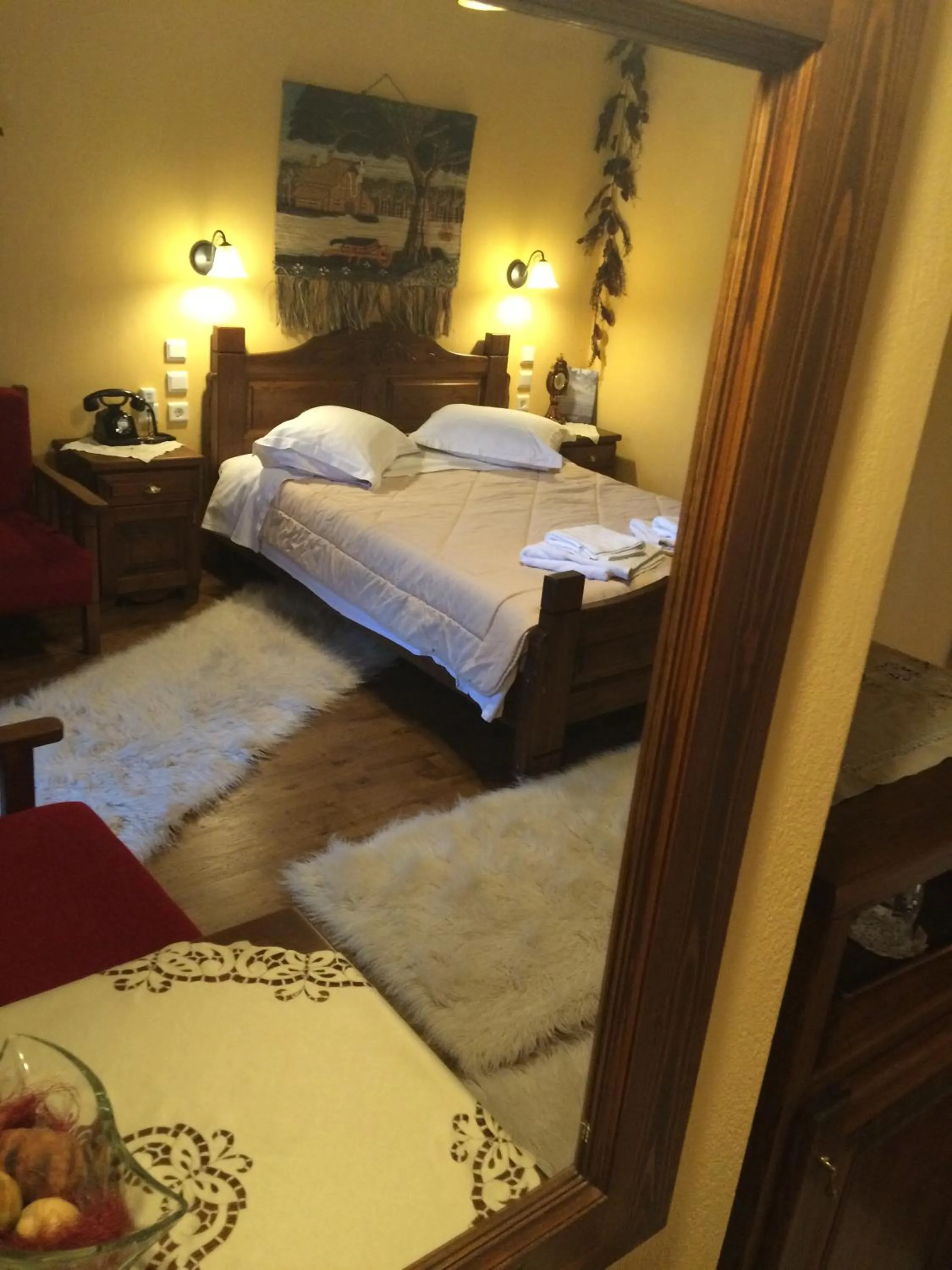 Bed in Archontiko Tsiboni