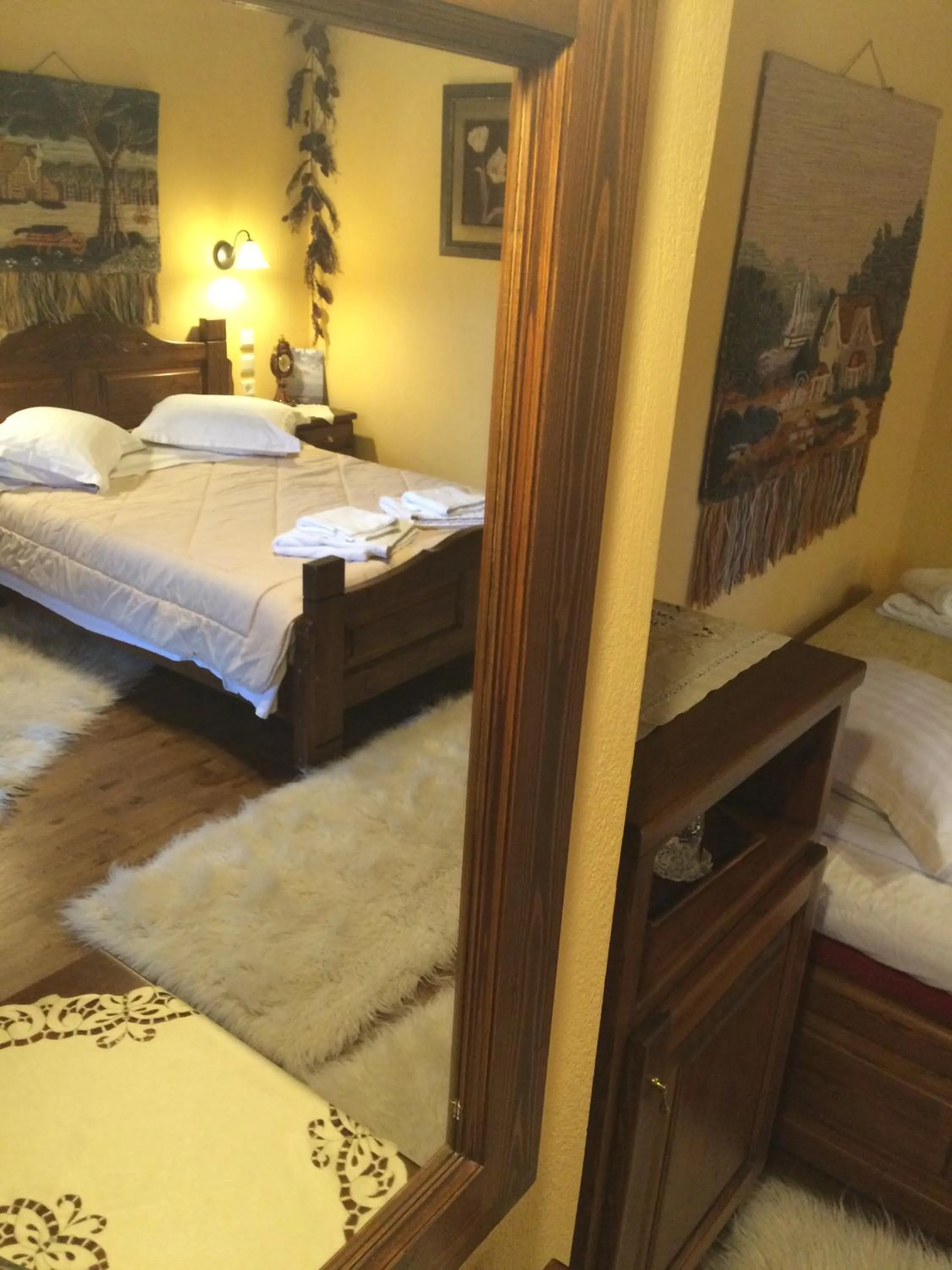 Bed in Archontiko Tsiboni
