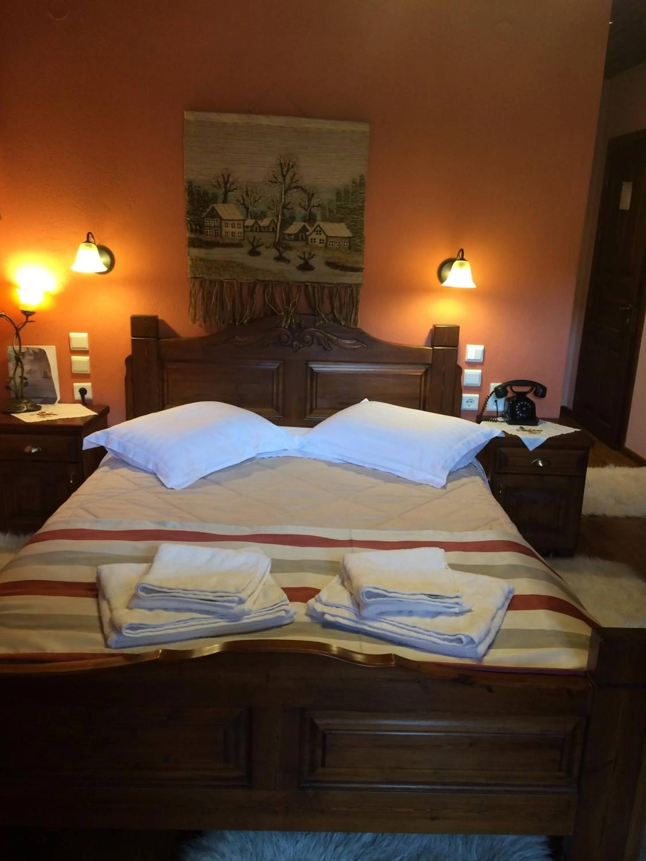 Bed in Archontiko Tsiboni