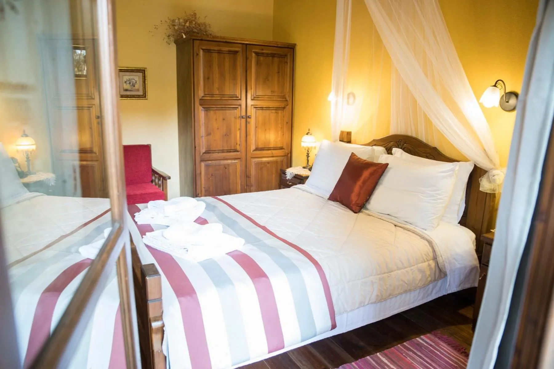 Bed in Archontiko Tsiboni