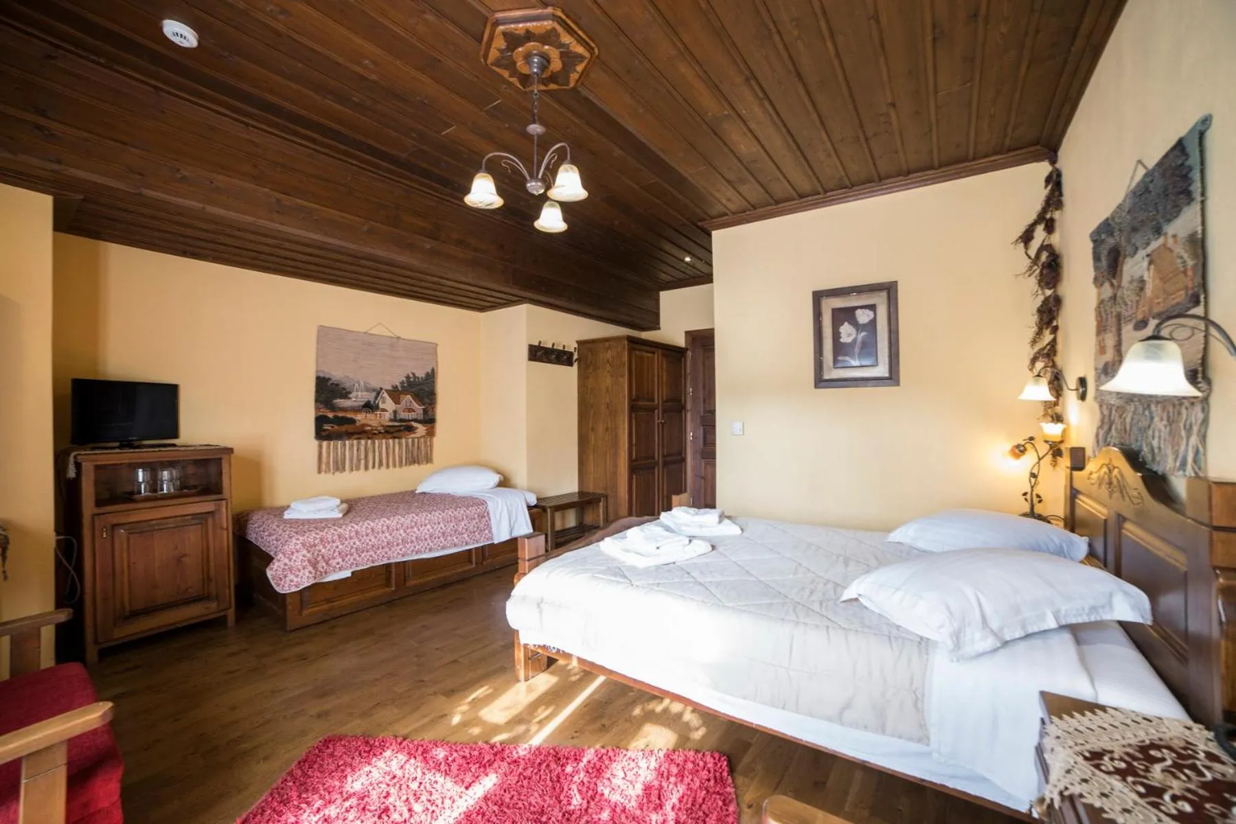 Bed in Archontiko Tsiboni