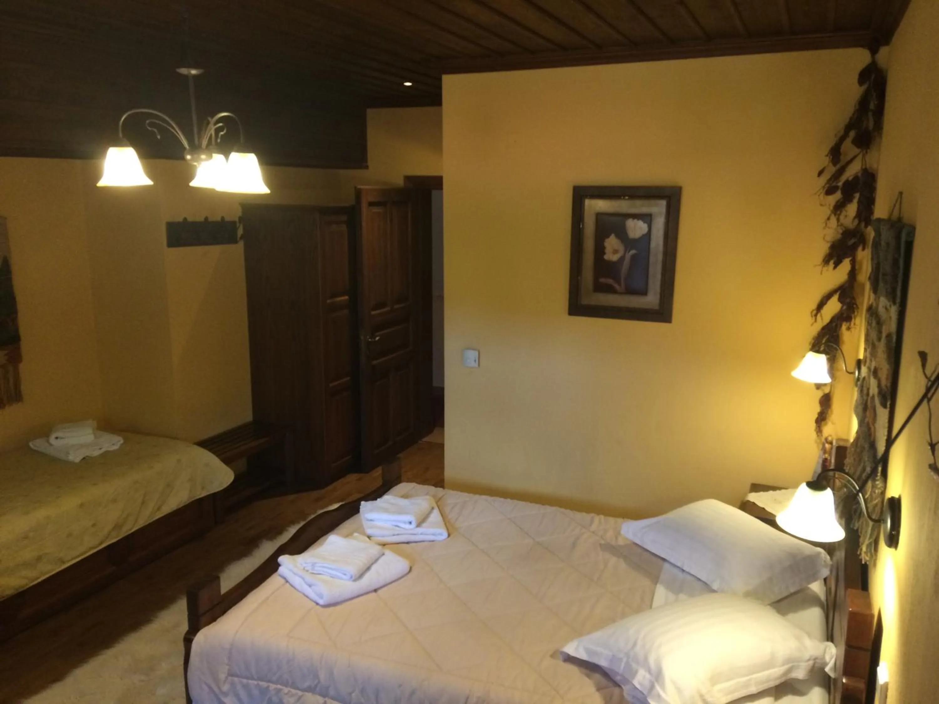 Bed in Archontiko Tsiboni