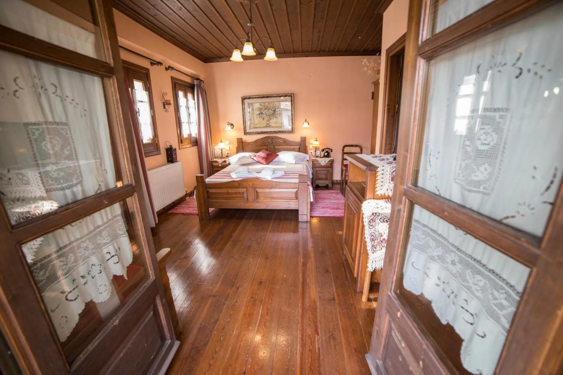 Bed in Archontiko Tsiboni