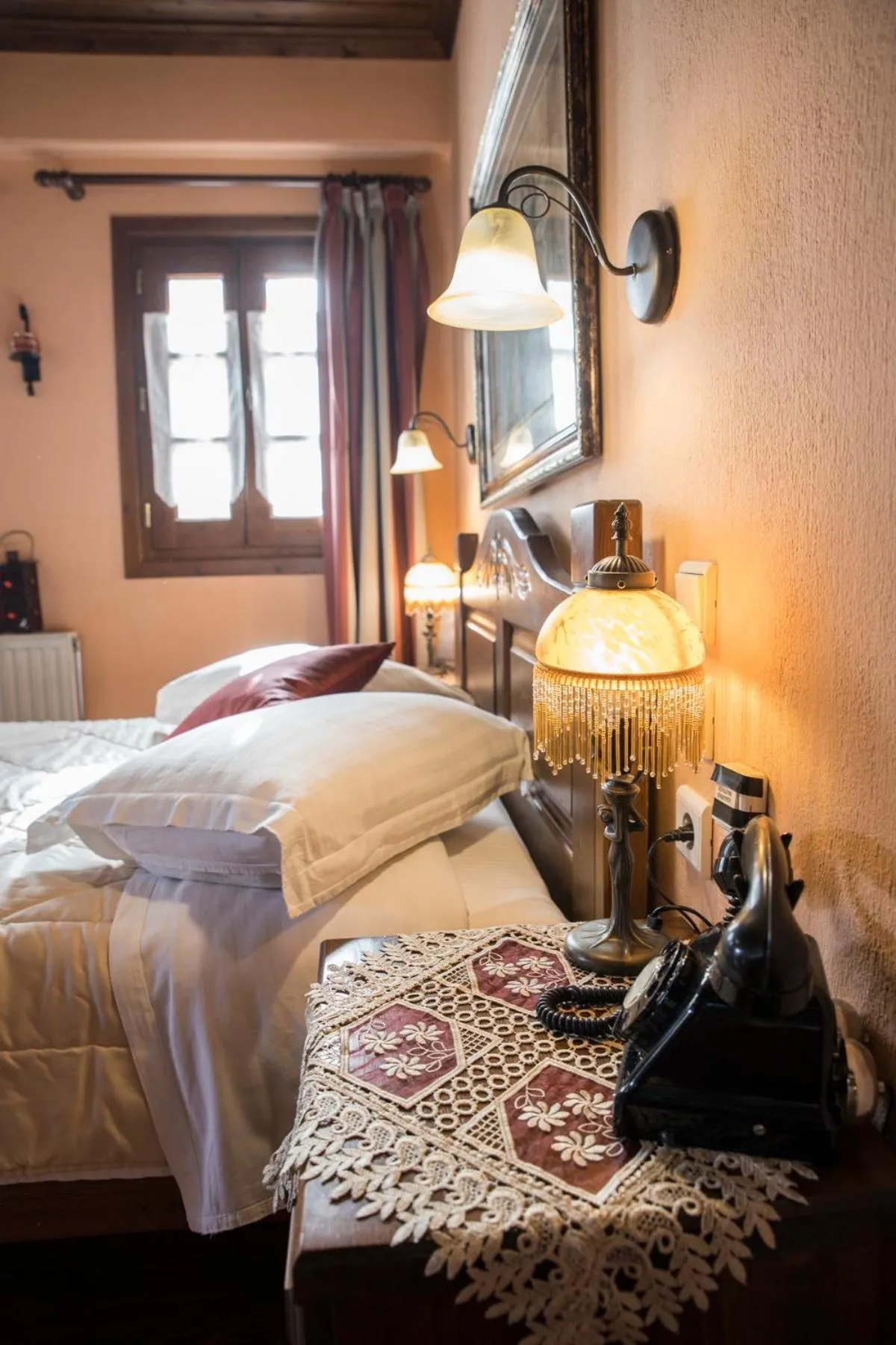 Bed in Archontiko Tsiboni
