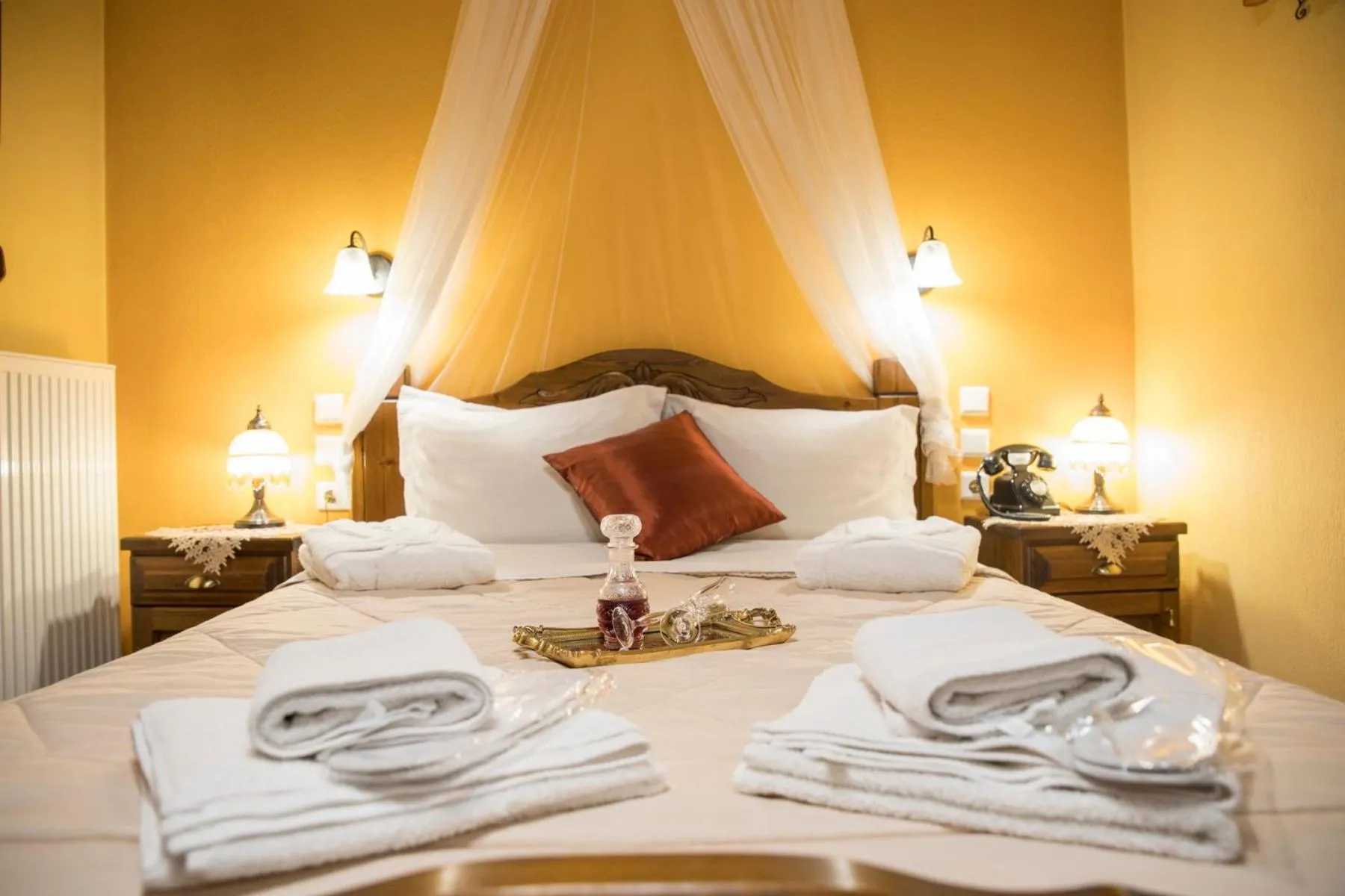 Bed in Archontiko Tsiboni