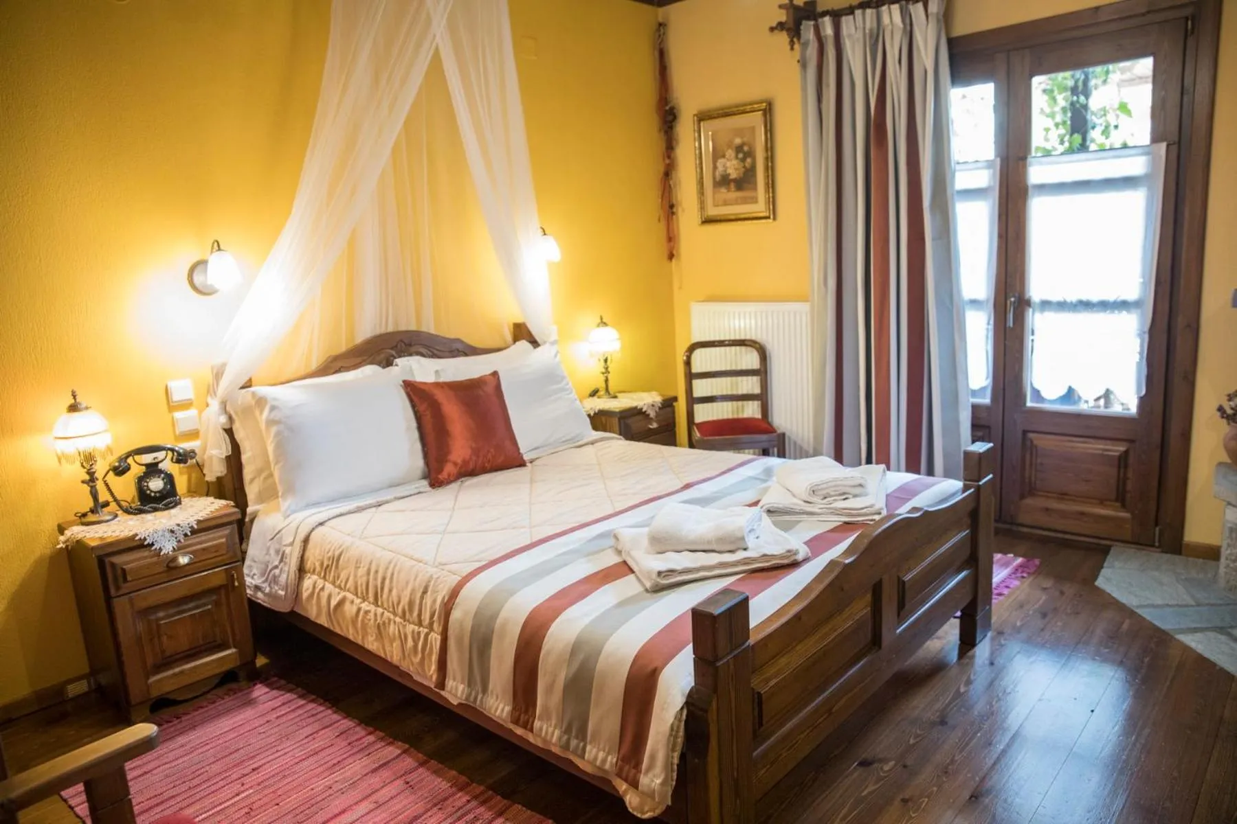 Bed in Archontiko Tsiboni
