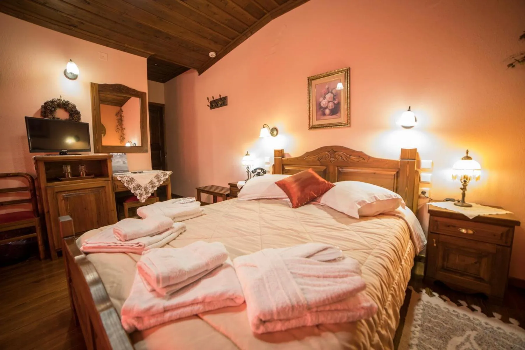 Bed in Archontiko Tsiboni
