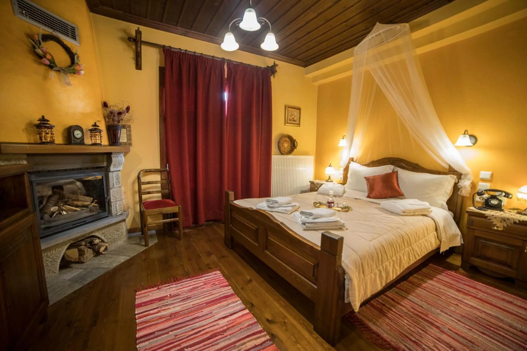 Bed in Archontiko Tsiboni
