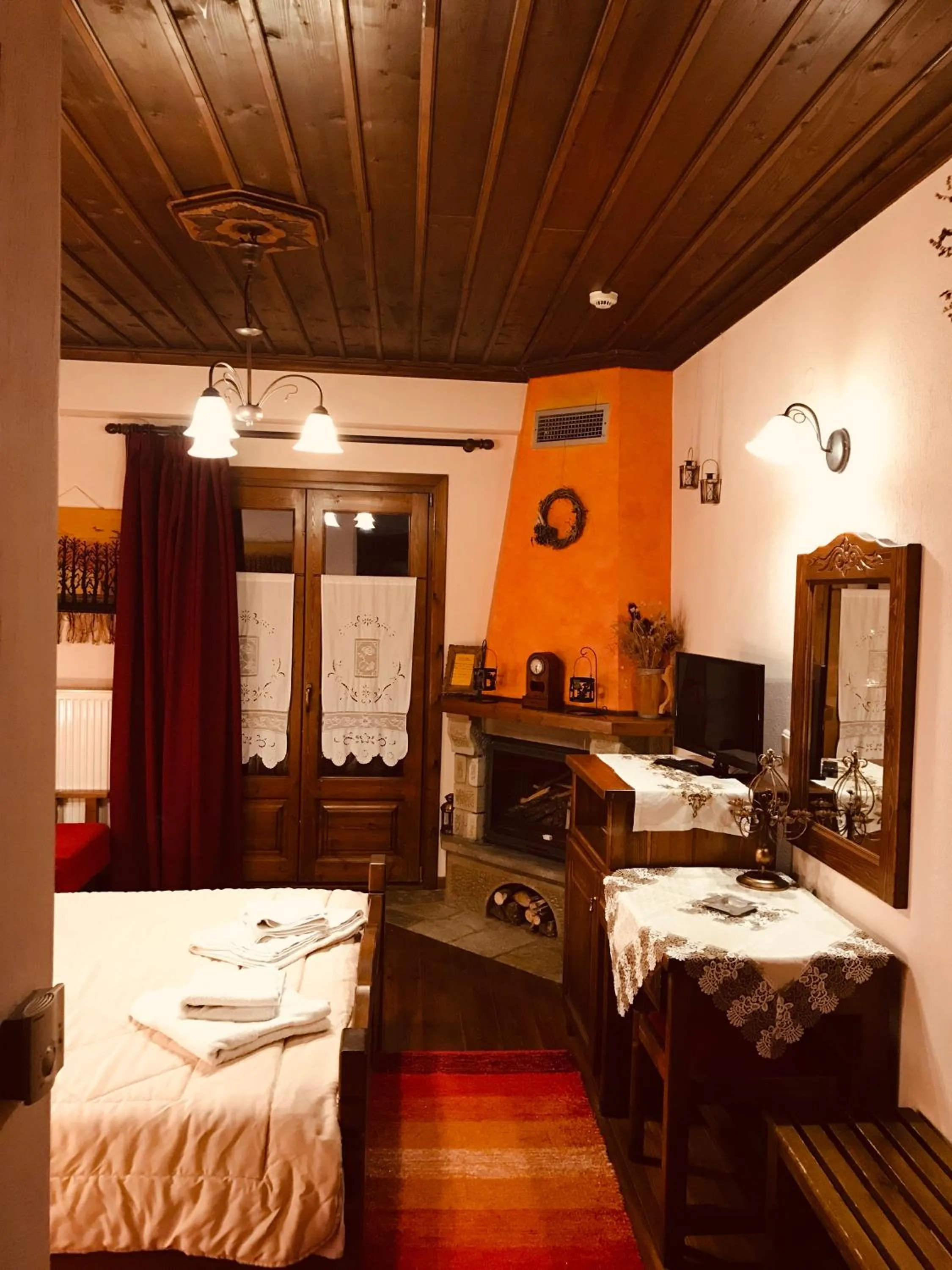 Bed in Archontiko Tsiboni