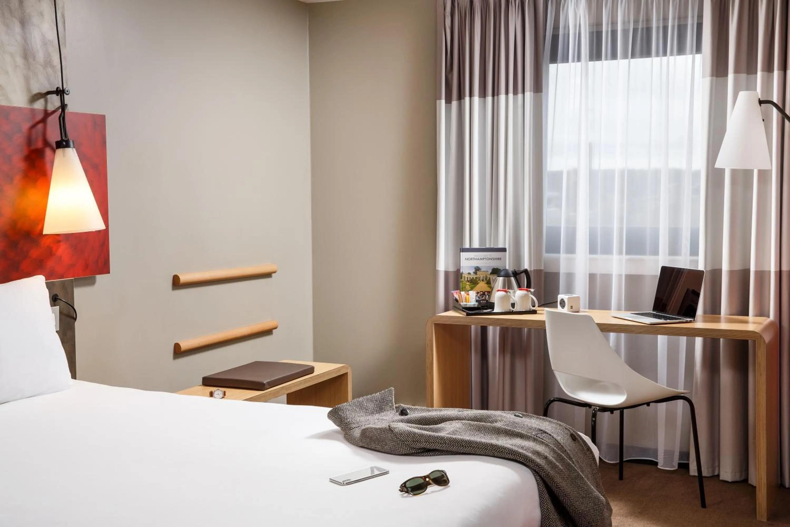 Bedroom, Bed in ibis Hotel Northampton Centre