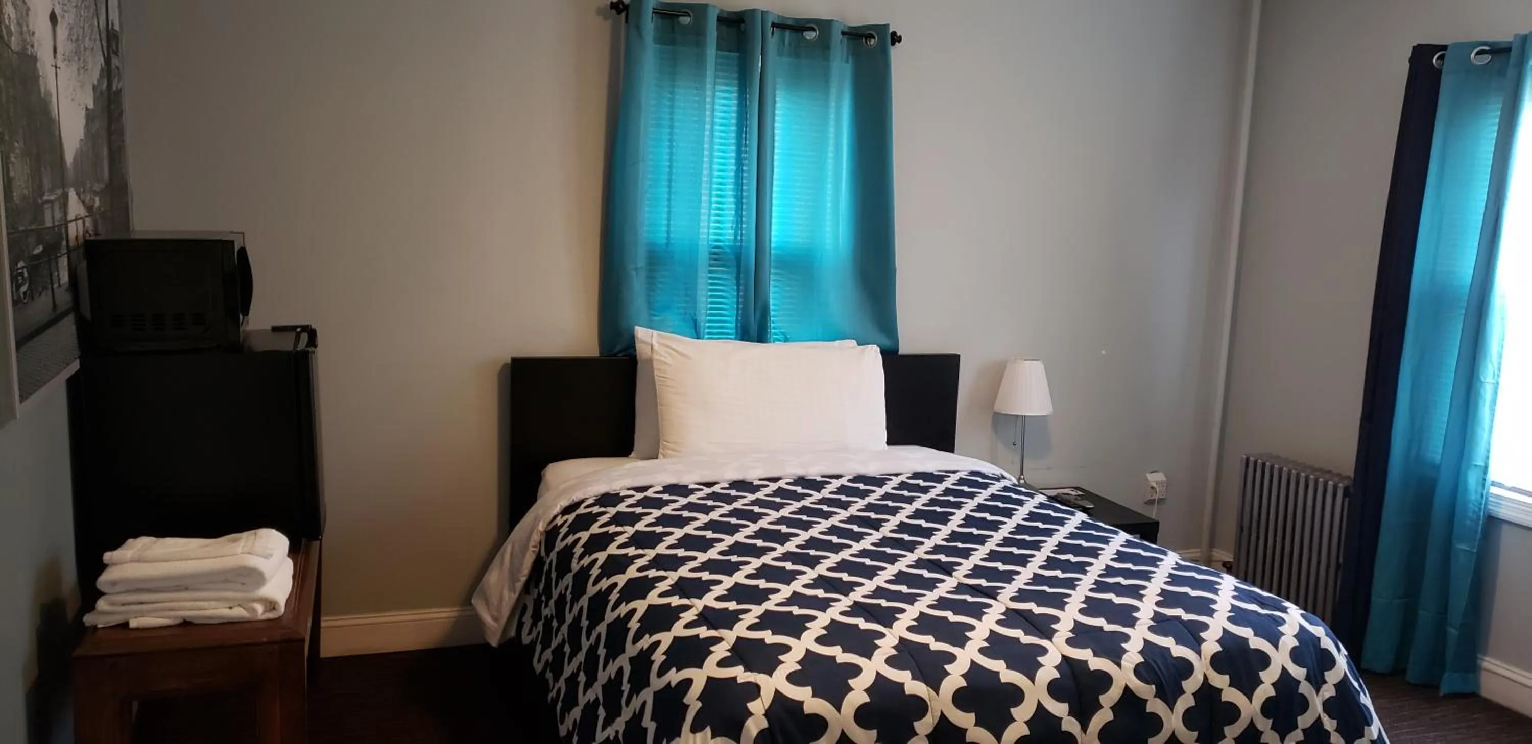 Photo of the whole room, Bed in Jones Beach Hotel