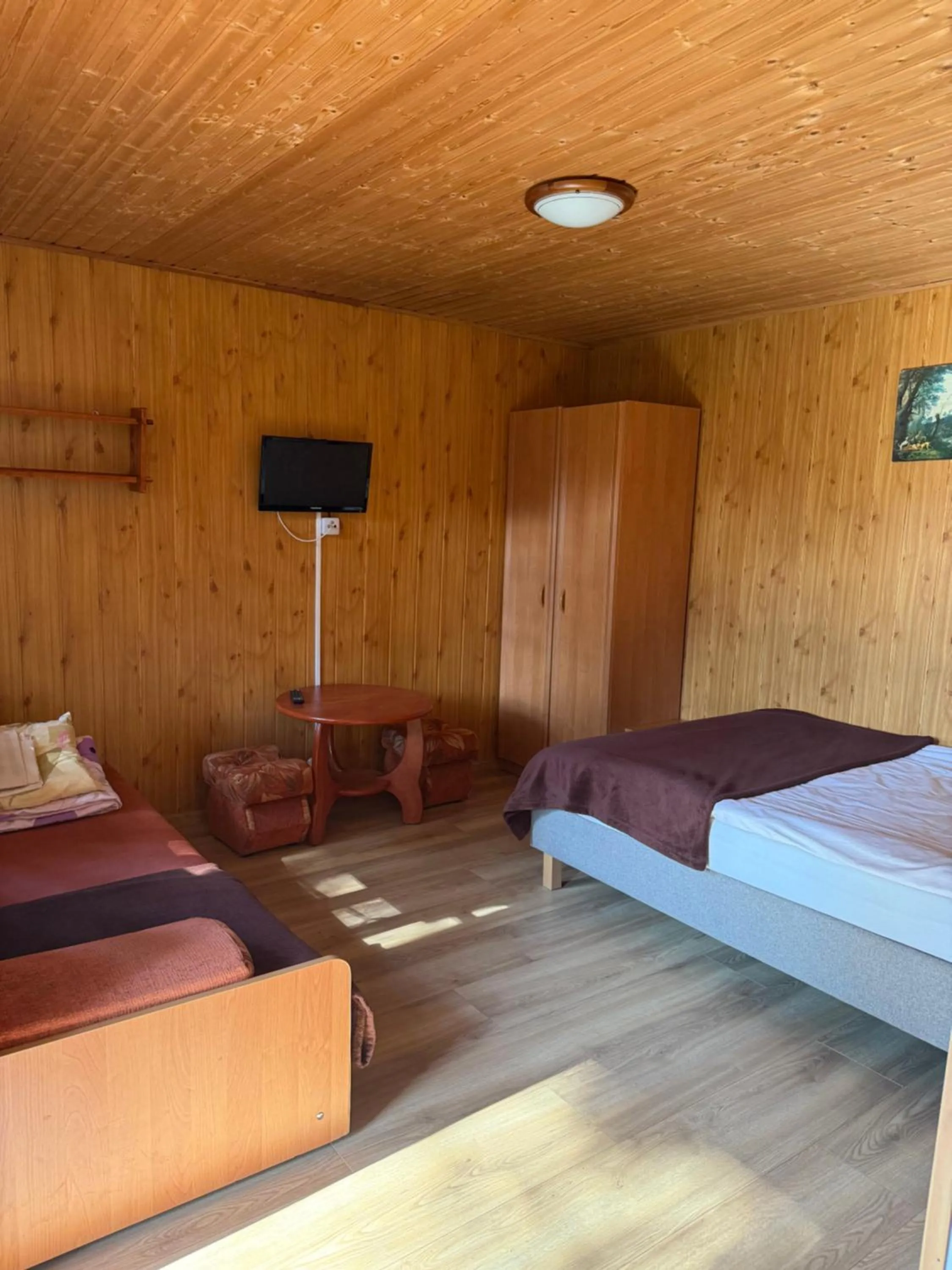 Property building, Bed in OW Gabi