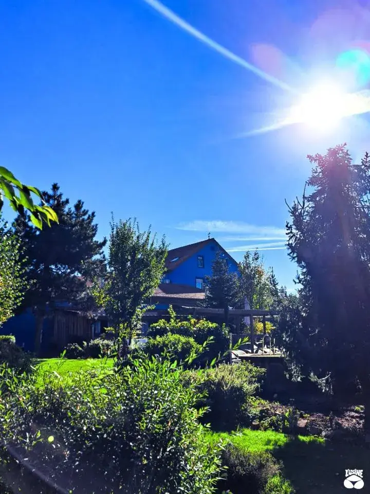 Property building in L'Usine Property building in L'Usine