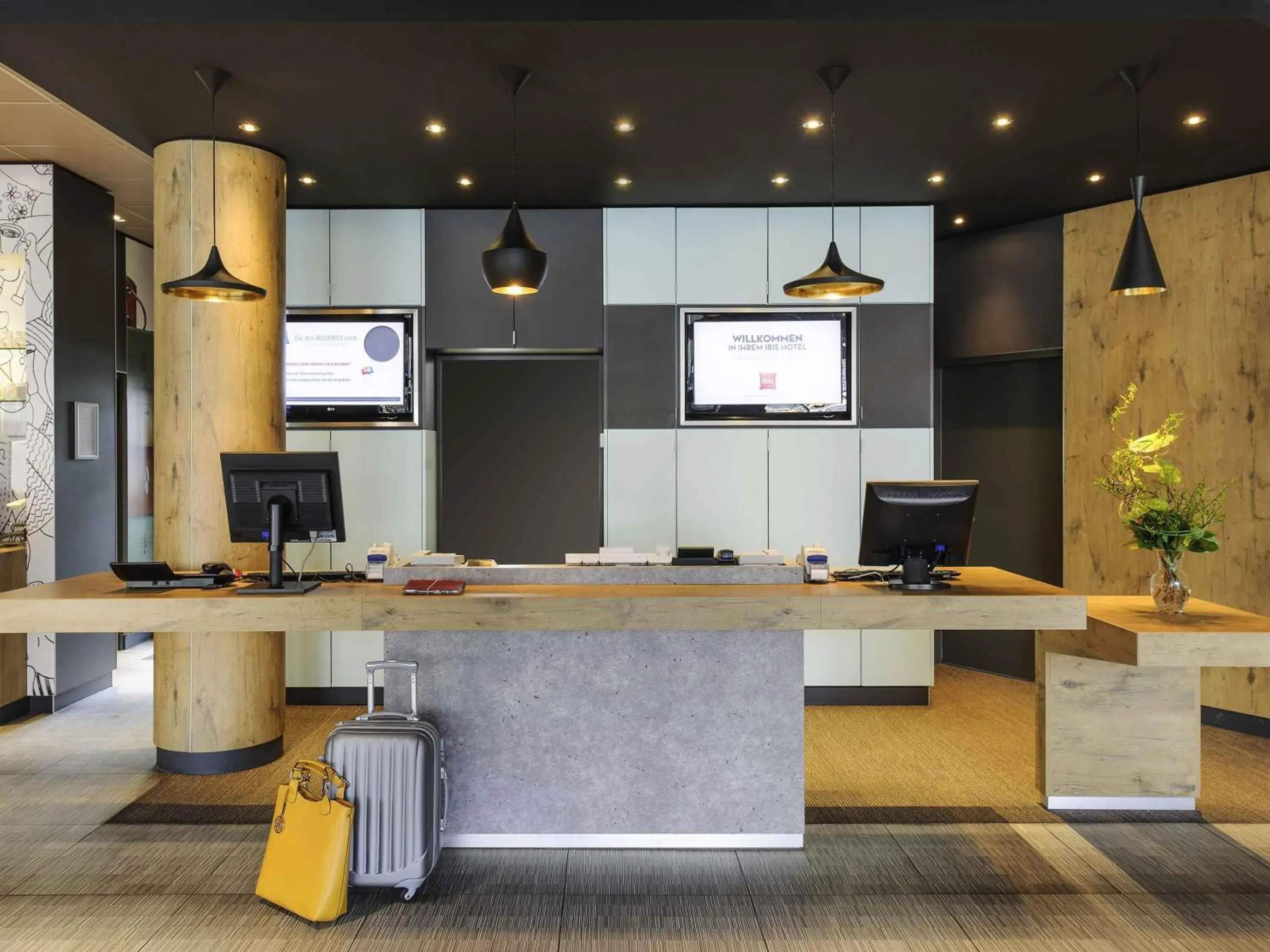 Property building in ibis Hotel Hannover City Property building in ibis Hotel Hannover City