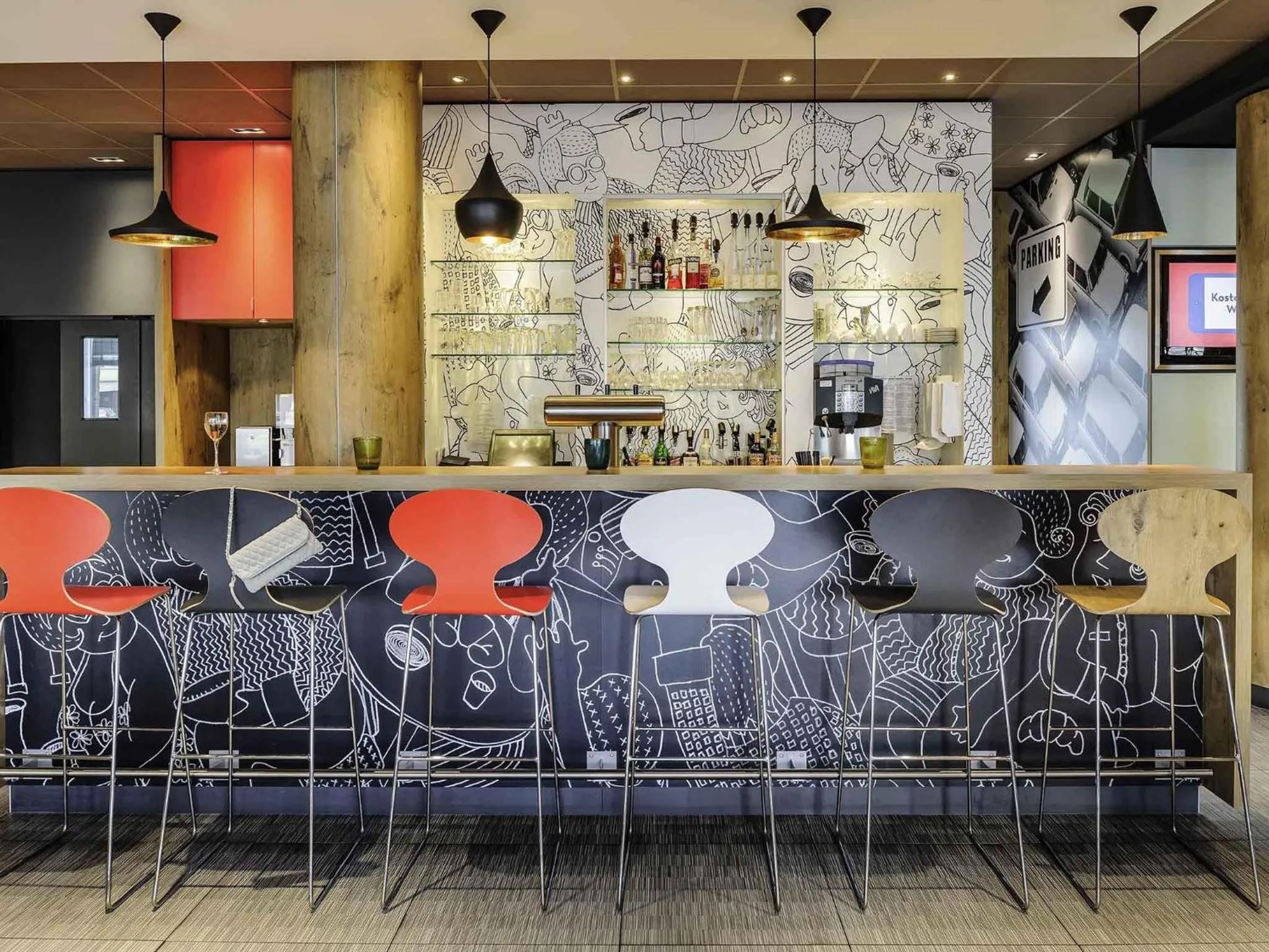 Lounge or bar in ibis Hotel Hannover City