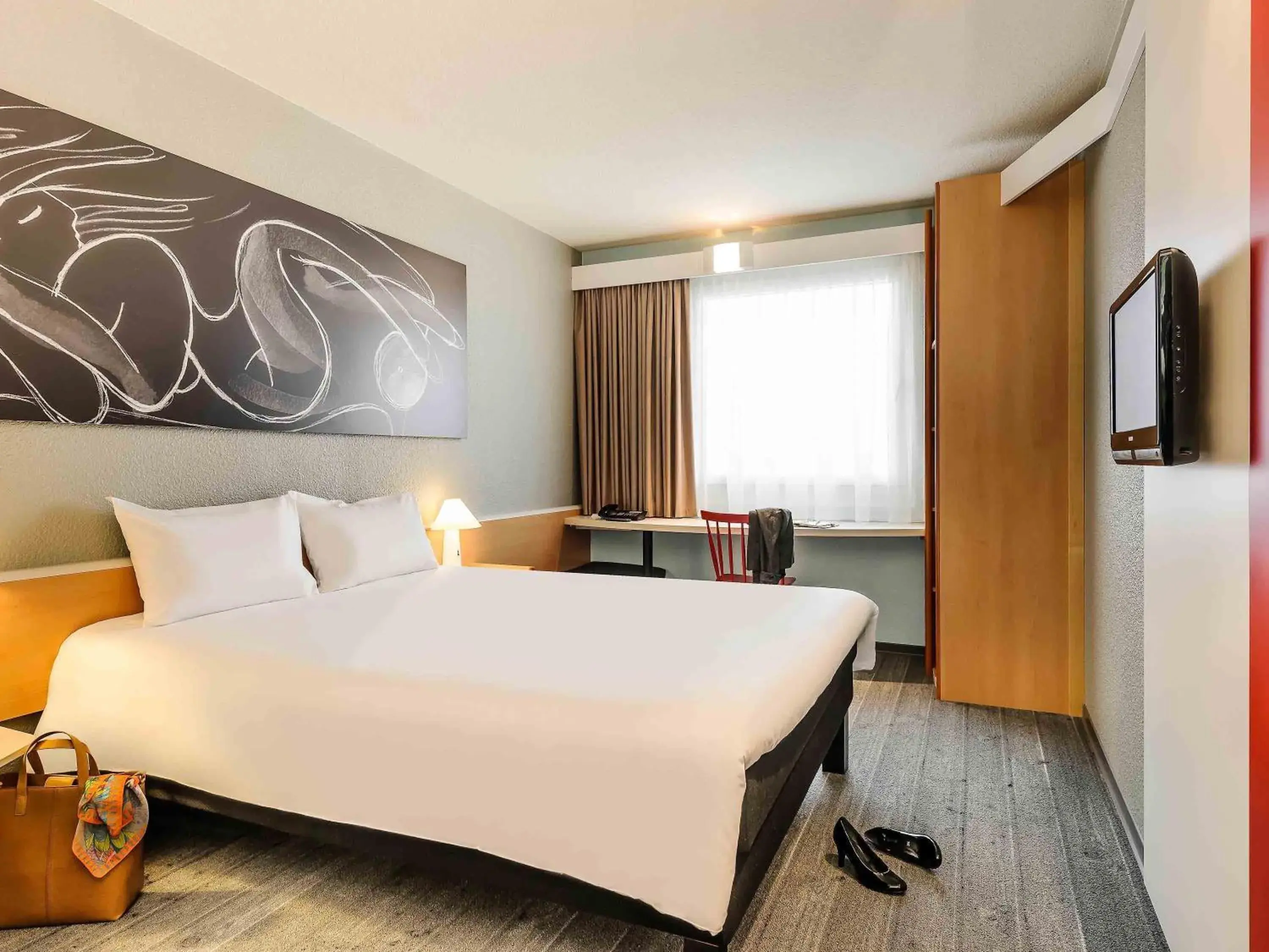 Bedroom, Bed in ibis Hotel Hannover City Bedroom, Bed in ibis Hotel Hannover City