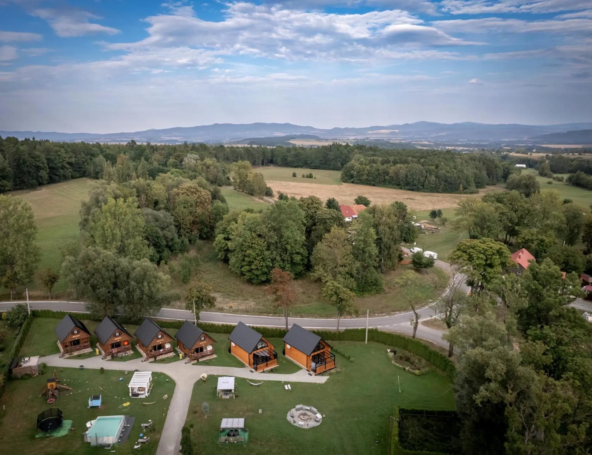 Property building in Osada Widok na Góry - Dwa domki z Jacuzzi na wyłączność