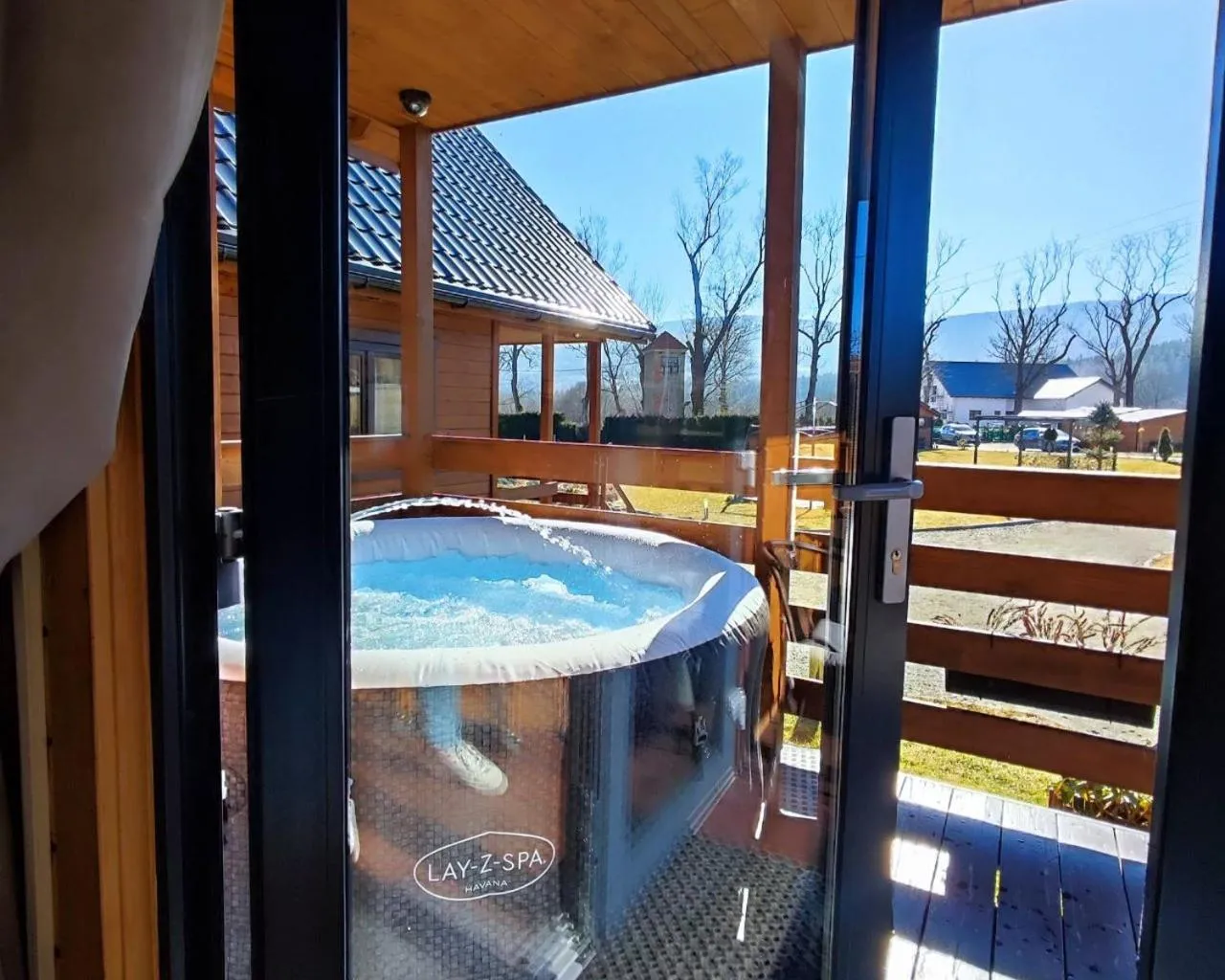 Hot Tub in Osada Widok na Góry - Dwa domki z Jacuzzi na wyłączność