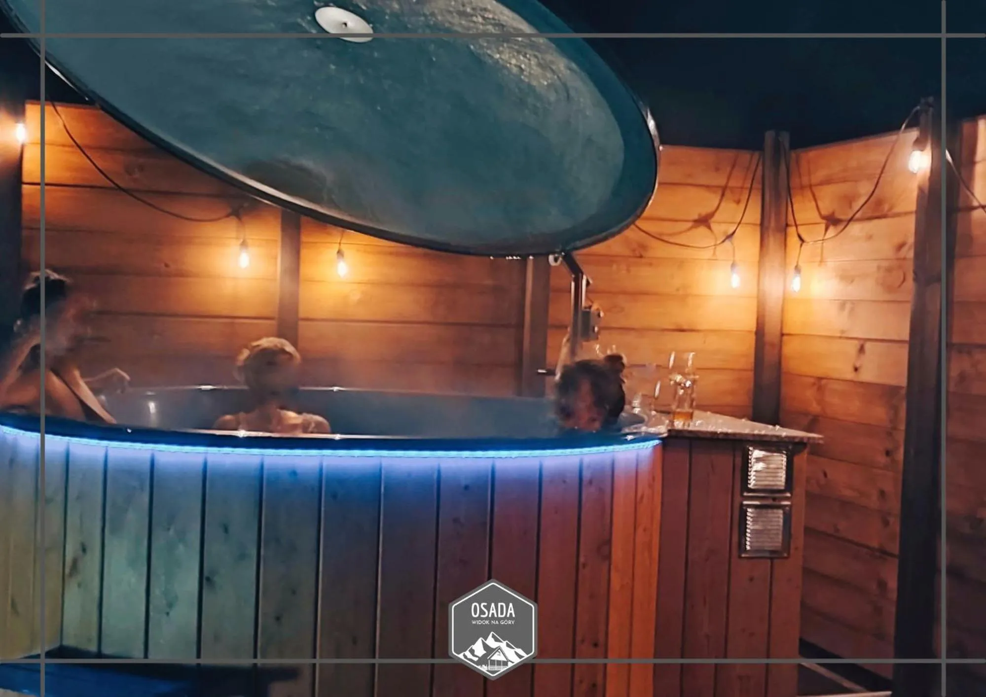 People in Osada Widok na Góry - Dwa domki z Jacuzzi na wyłączność