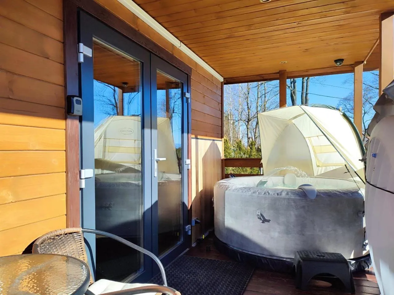 Hot Tub in Osada Widok na Góry - Dwa domki z Jacuzzi na wyłączność